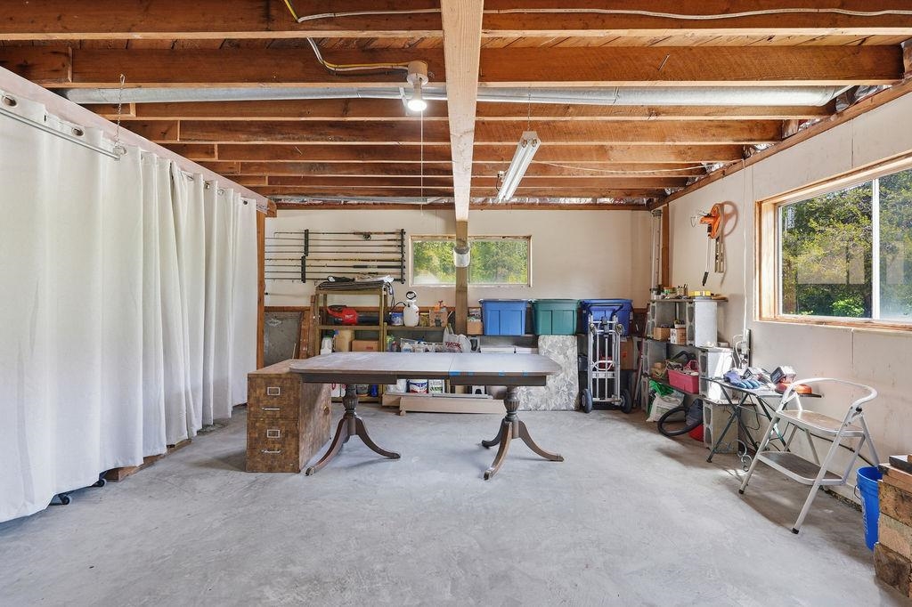 1240 Doe Meadow Rd - Photo 34