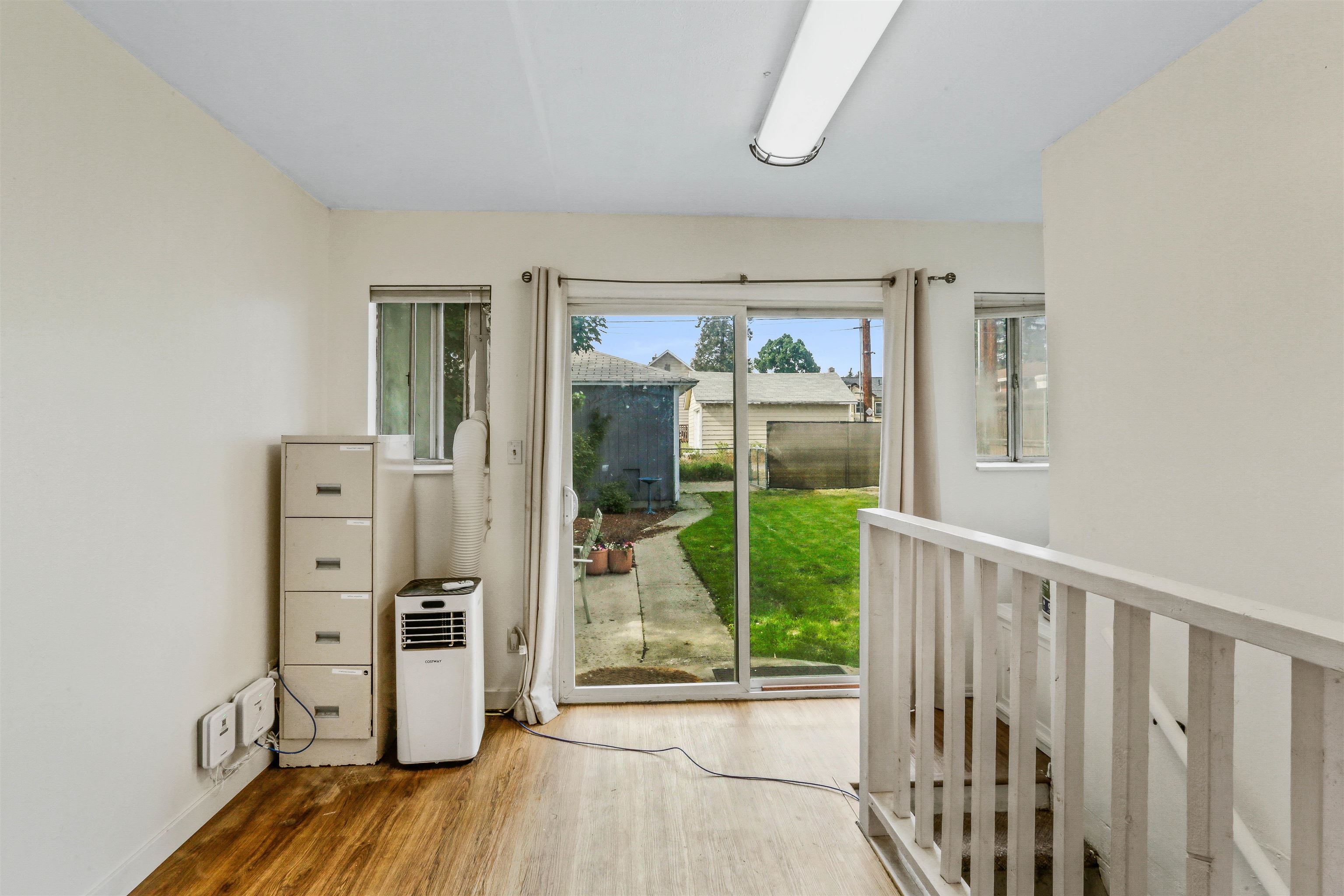2928 W Rockwell Ave - Photo 11