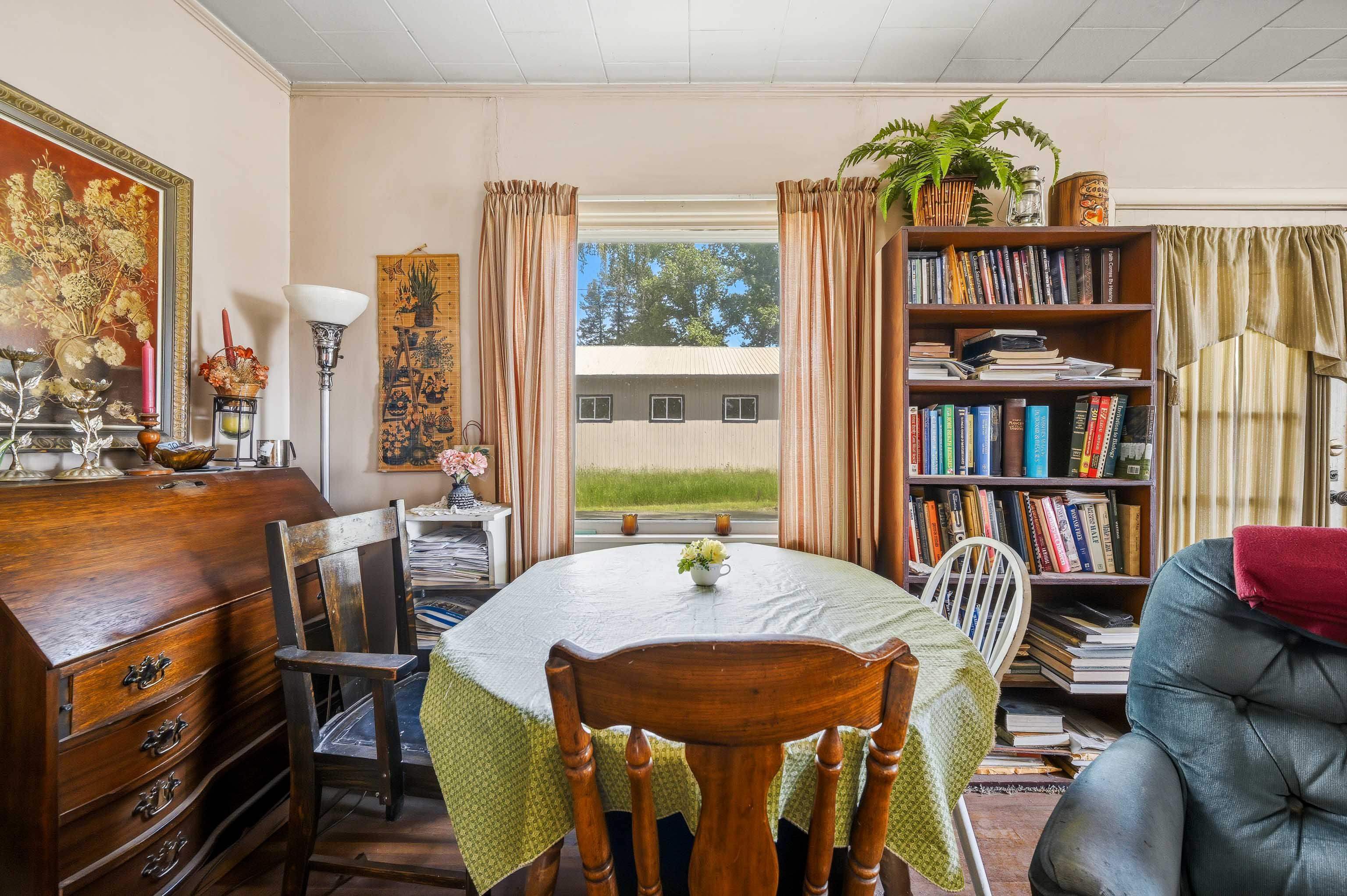 306 W Lincoln St - Photo 8