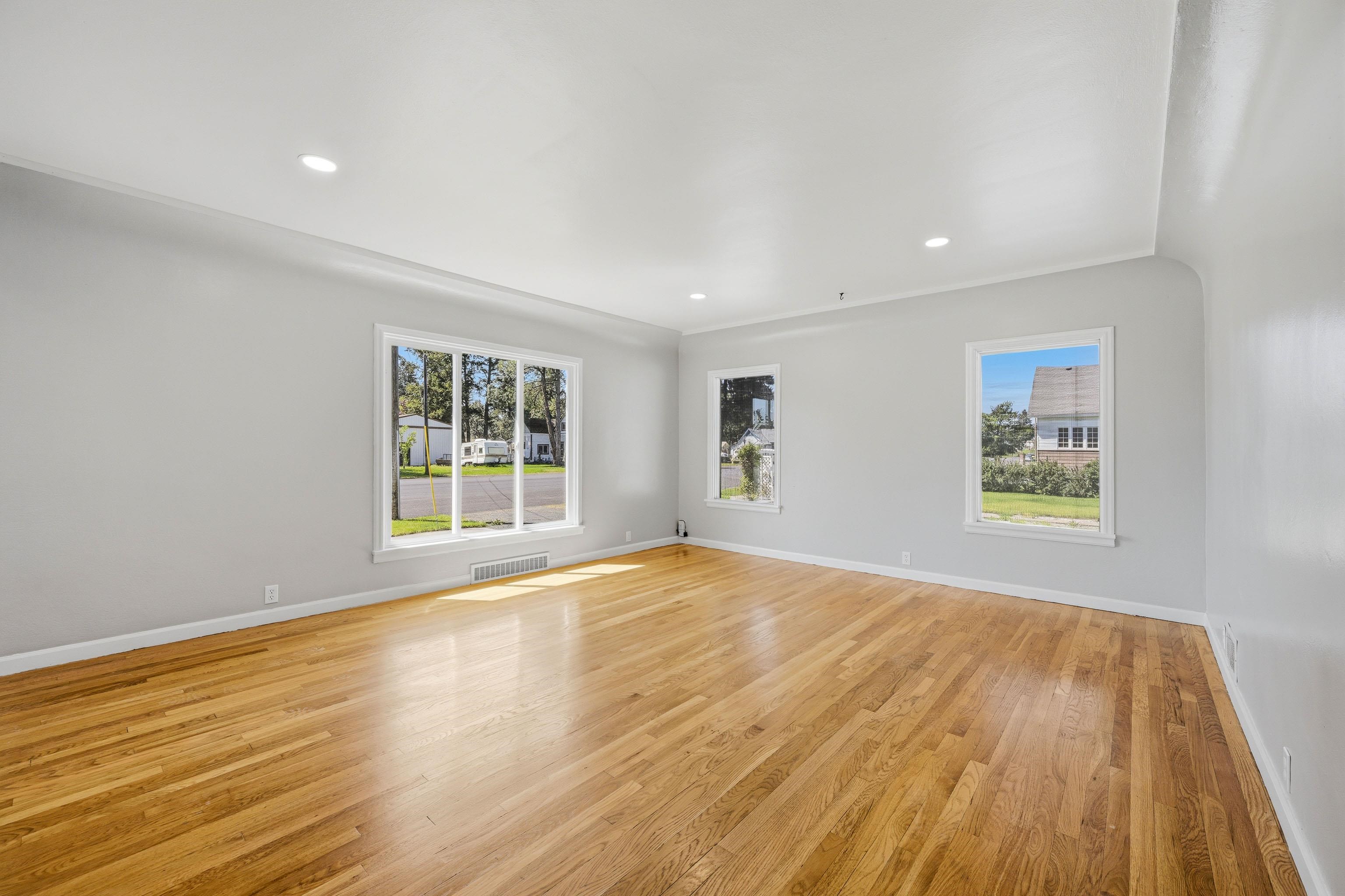 306 W Steptoe Ave - Photo 4