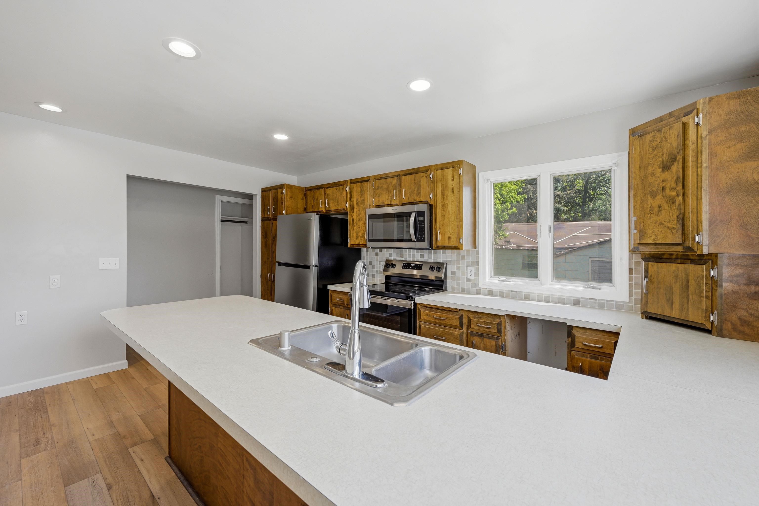 306 W Steptoe Ave - Photo 13