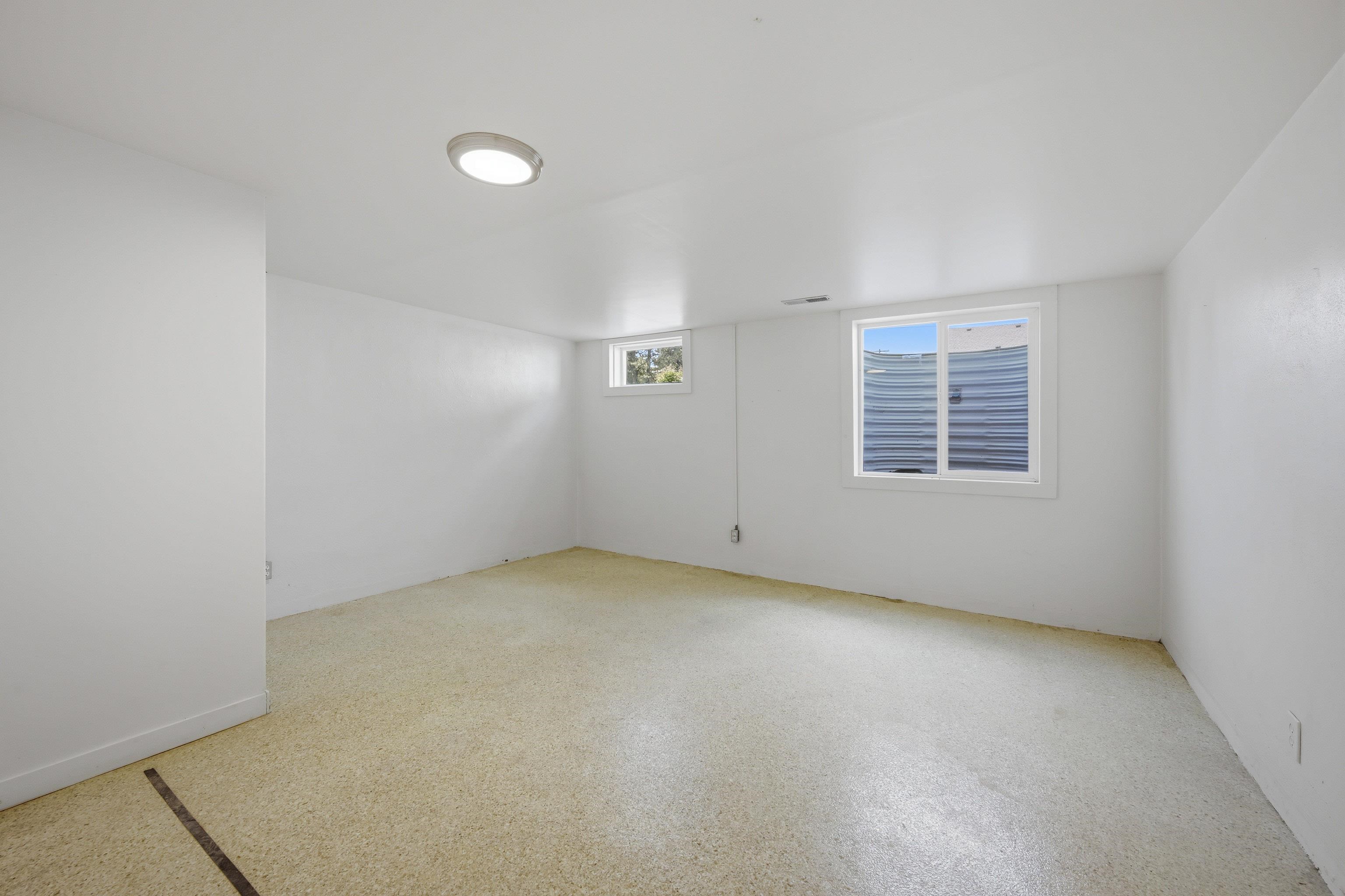 306 W Steptoe Ave - Photo 21