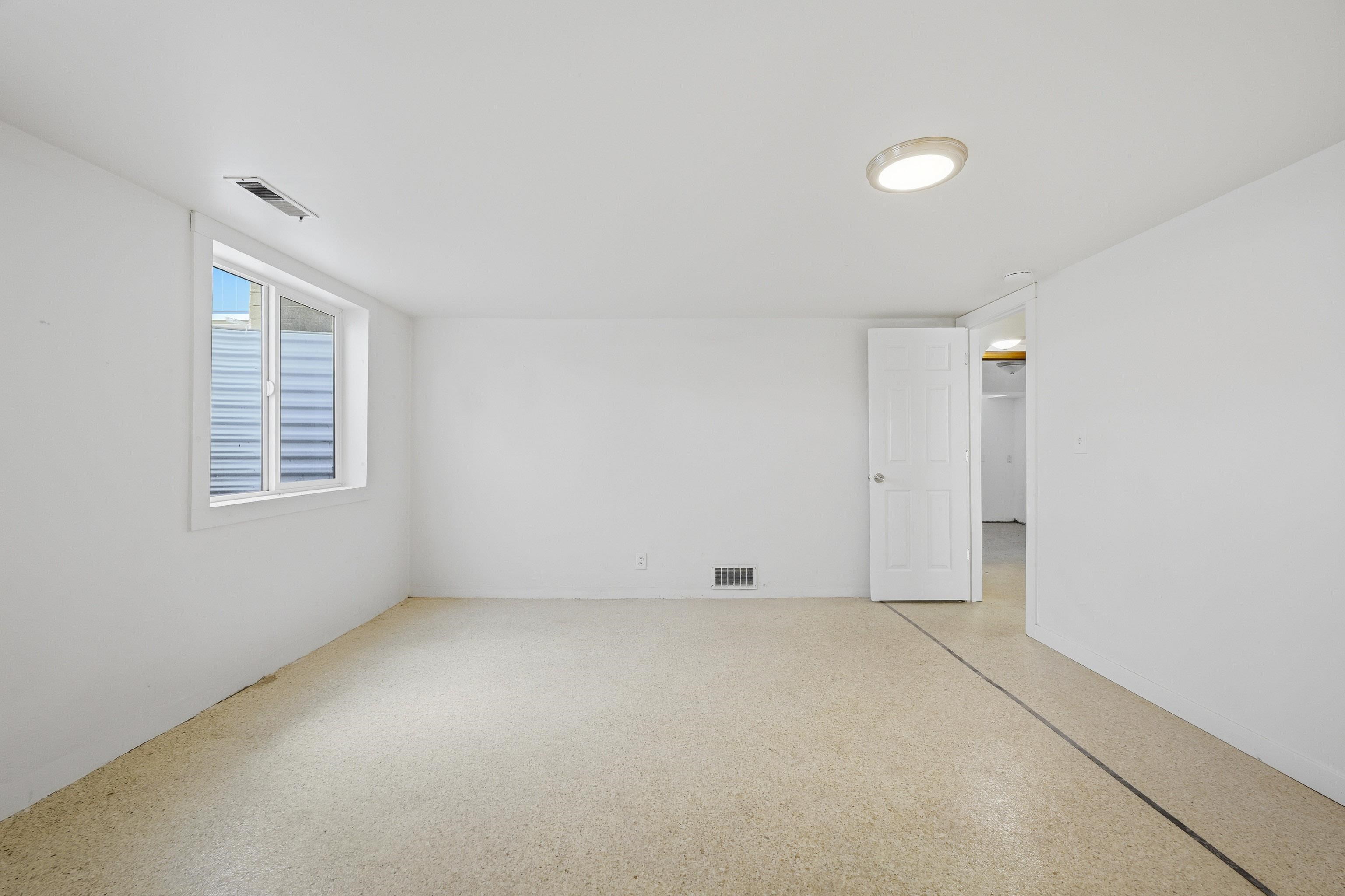 306 W Steptoe Ave - Photo 22