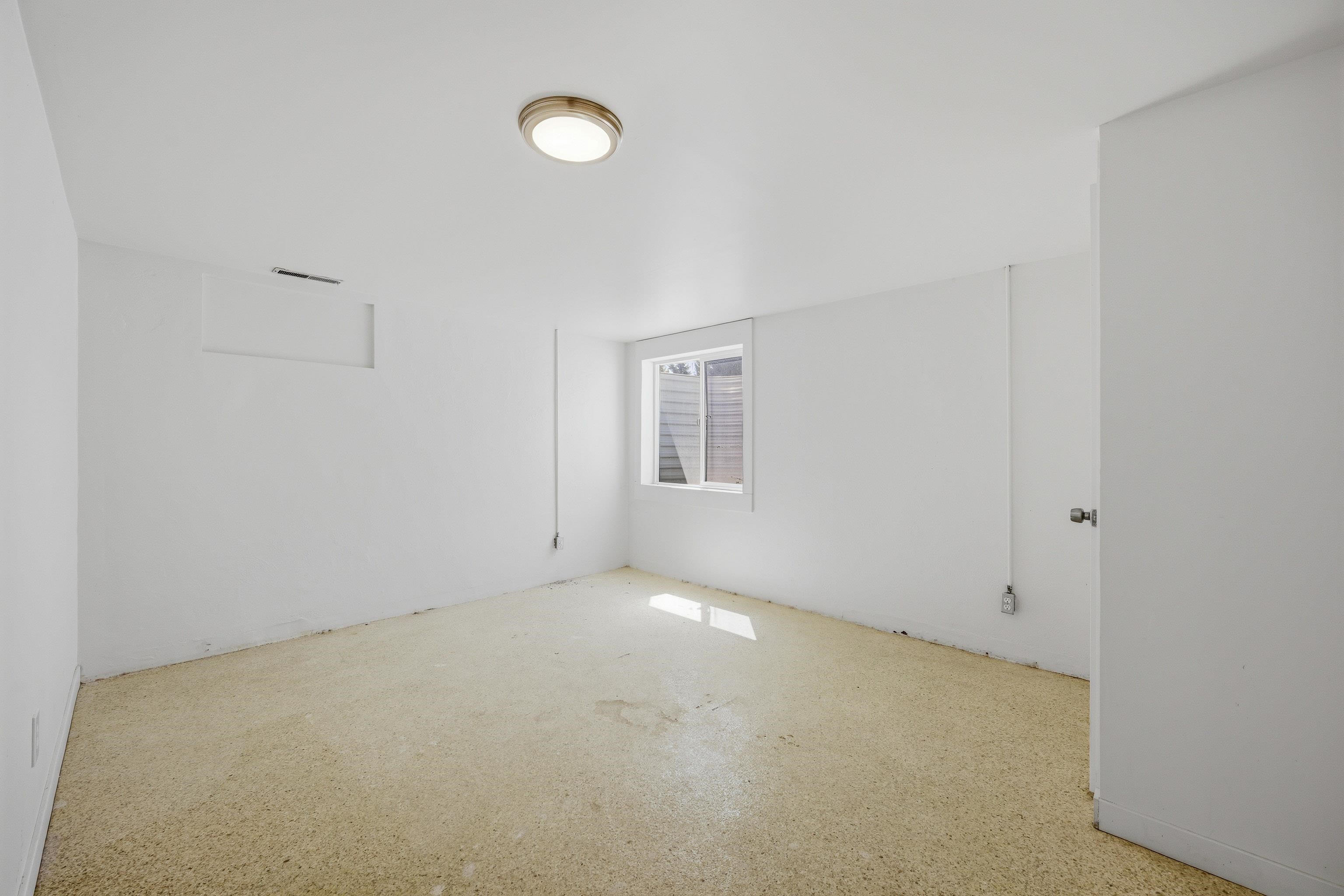 306 W Steptoe Ave - Photo 23