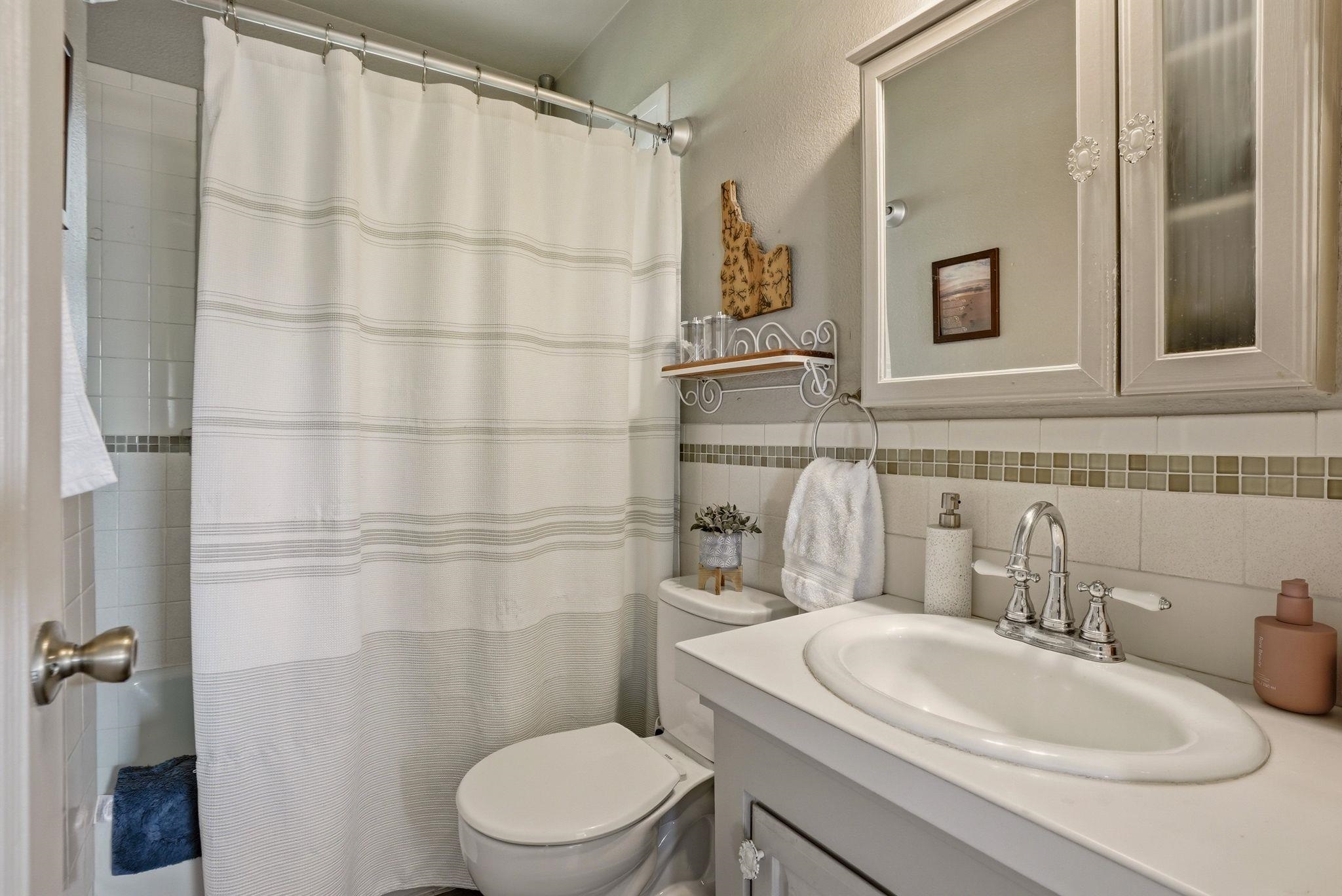 615 E Providence Ave - Photo 14