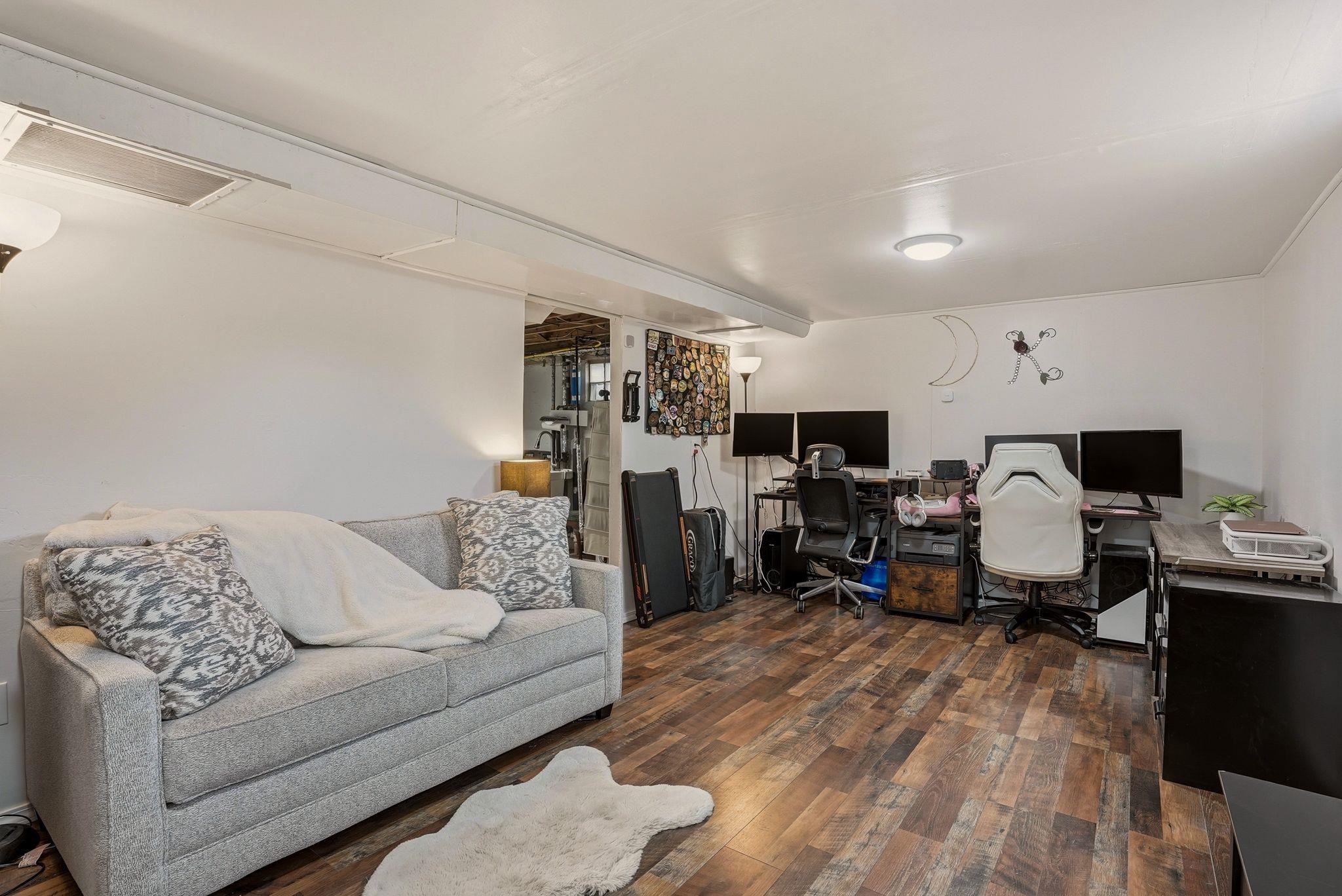 615 E Providence Ave - Photo 16