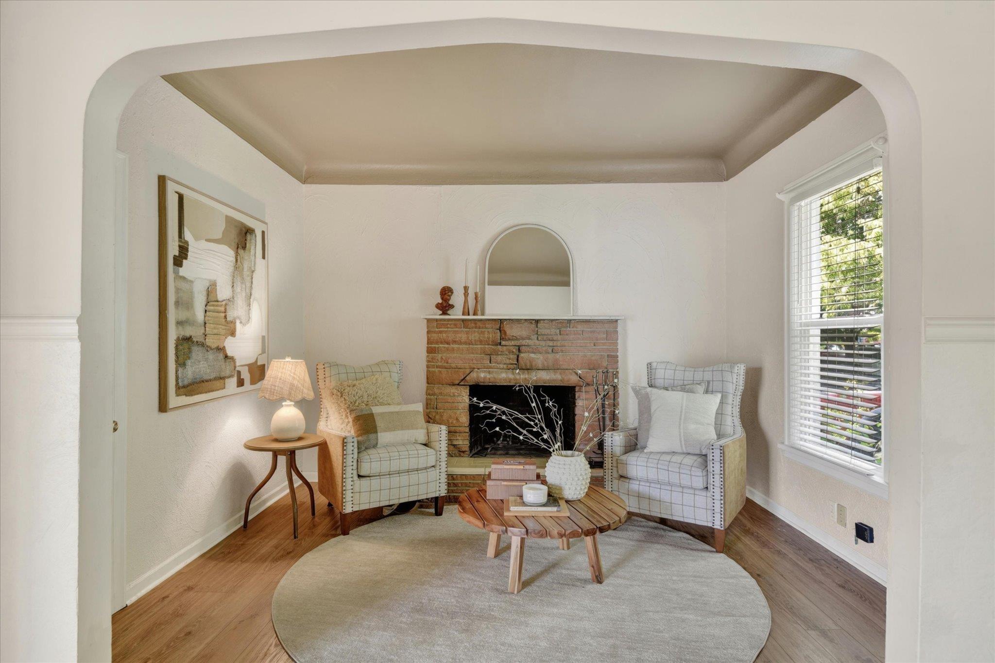 1218 E Augusta Ave - Photo 6