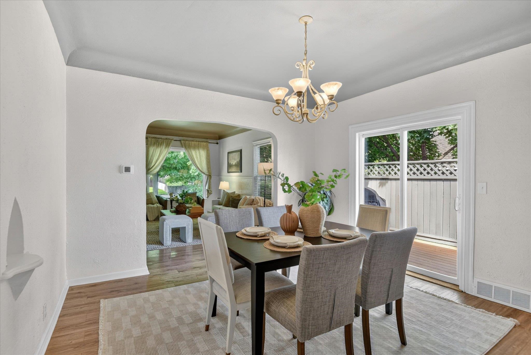 1218 E Augusta Ave - Photo 8