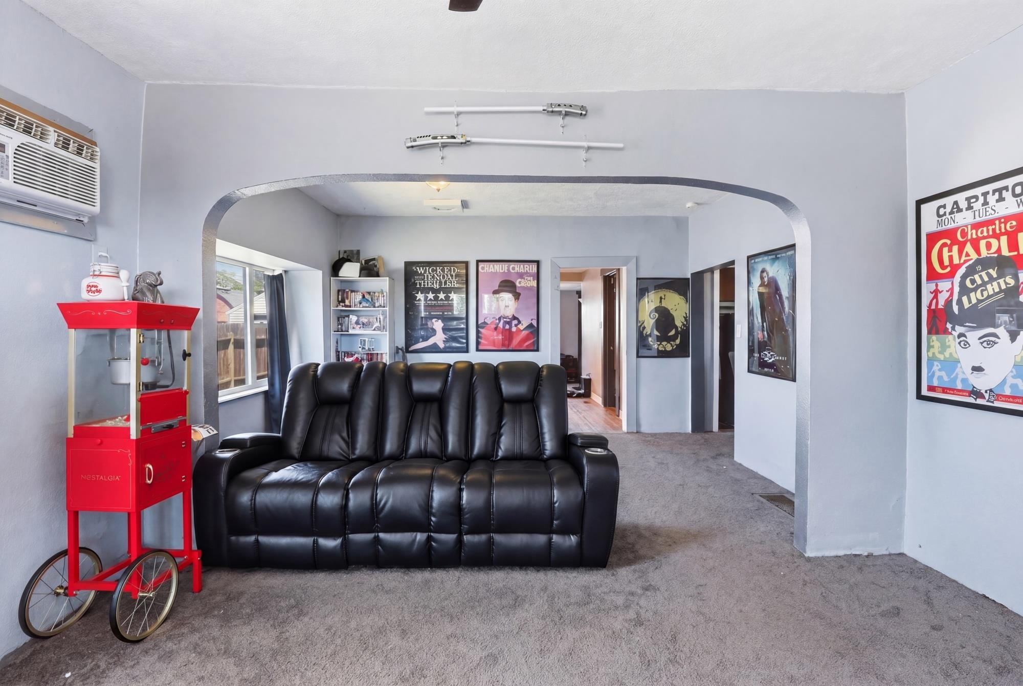 313 E E Queen Ave - Photo 4