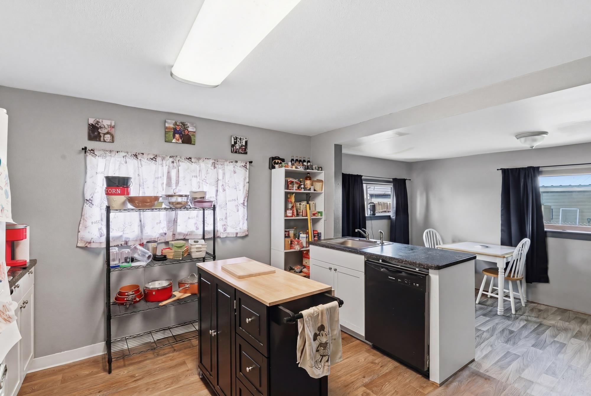 313 E E Queen Ave - Photo 10