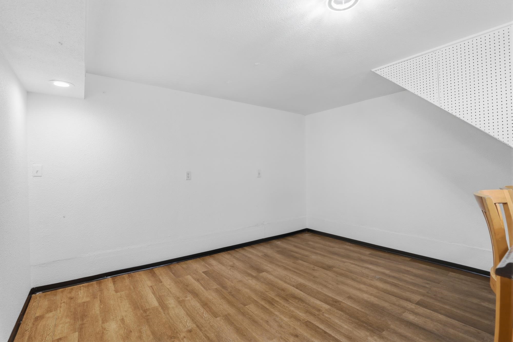 313 E E Queen Ave - Photo 28