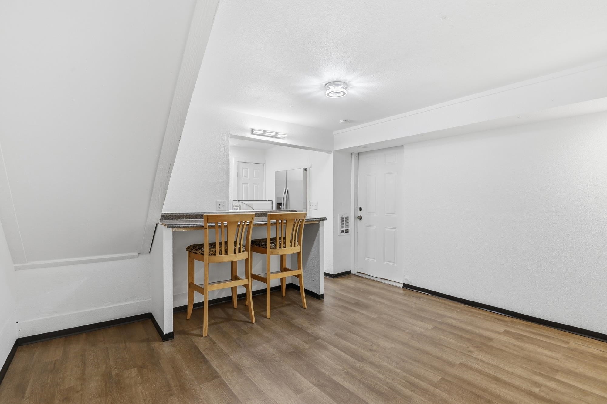 313 E E Queen Ave - Photo 29