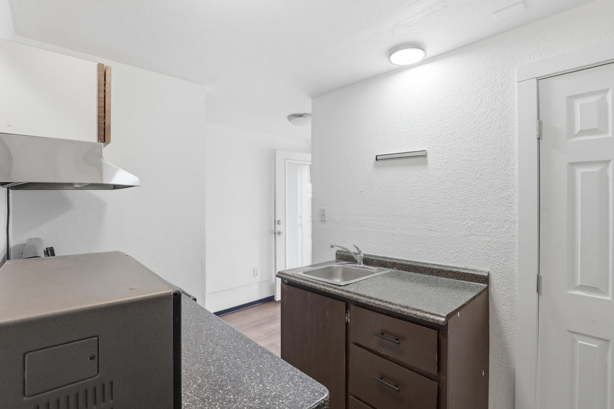 313 E E Queen Ave - Photo 30
