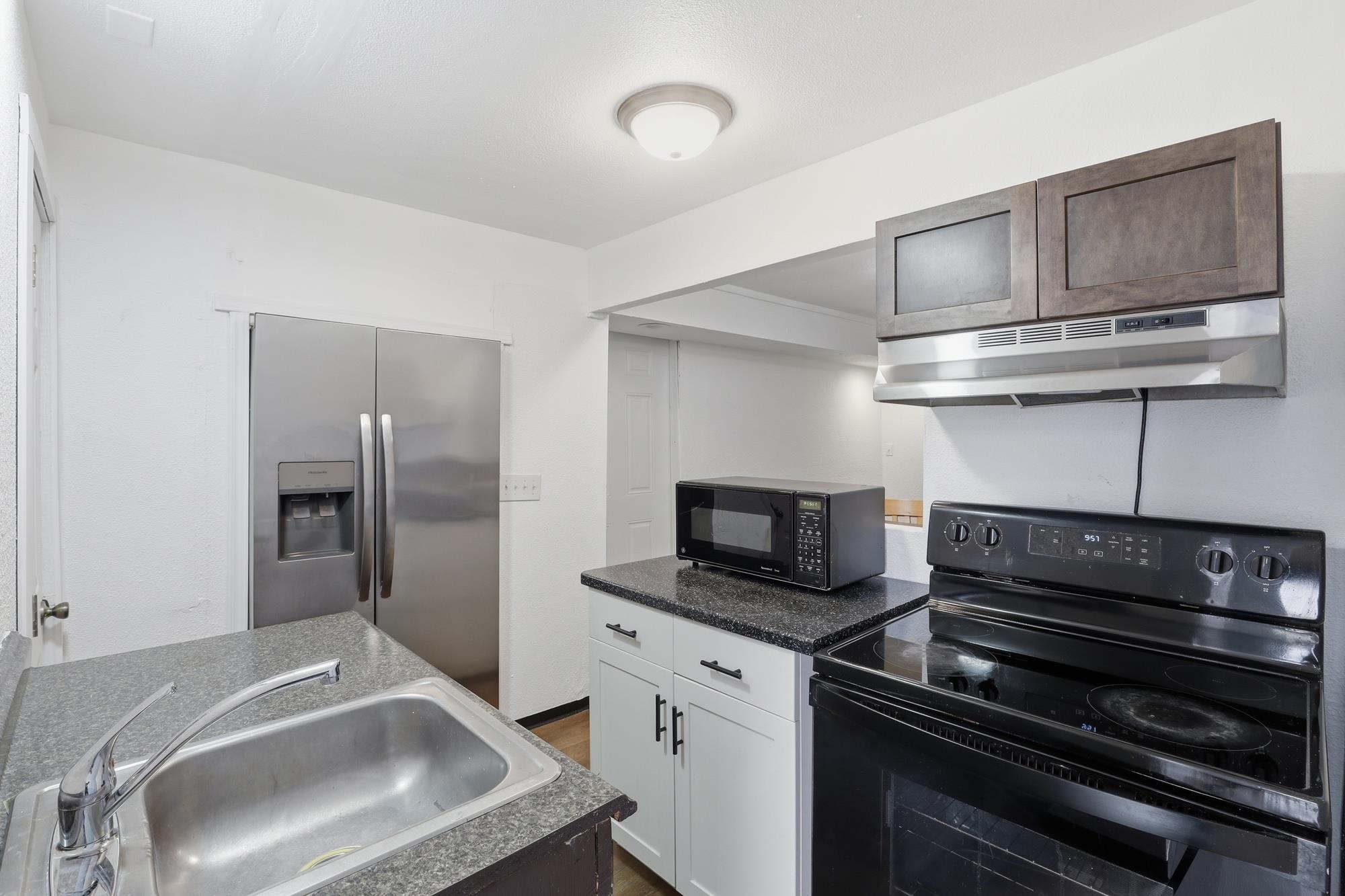 313 E E Queen Ave - Photo 26