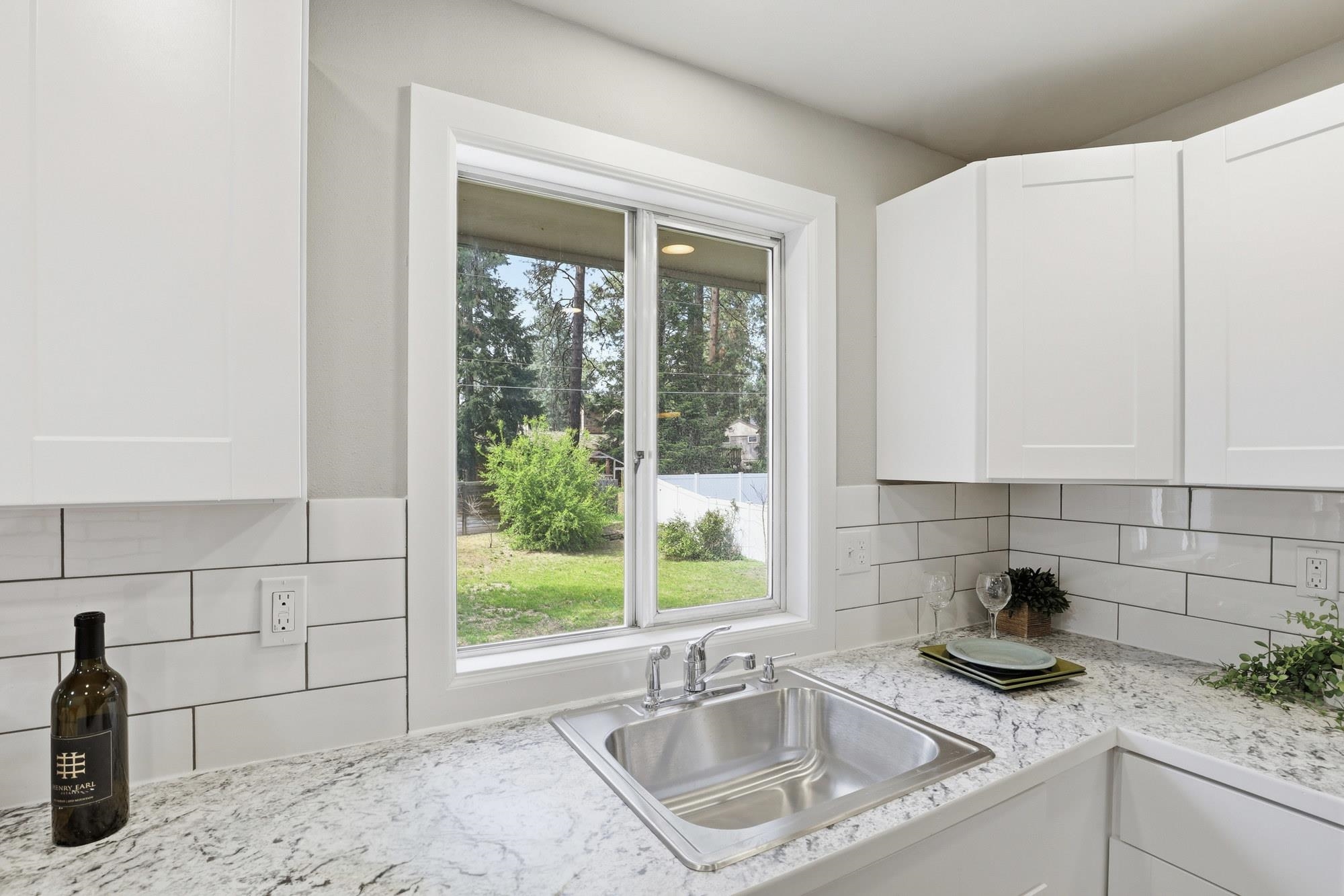 13709 E 30th Ave - Photo 14