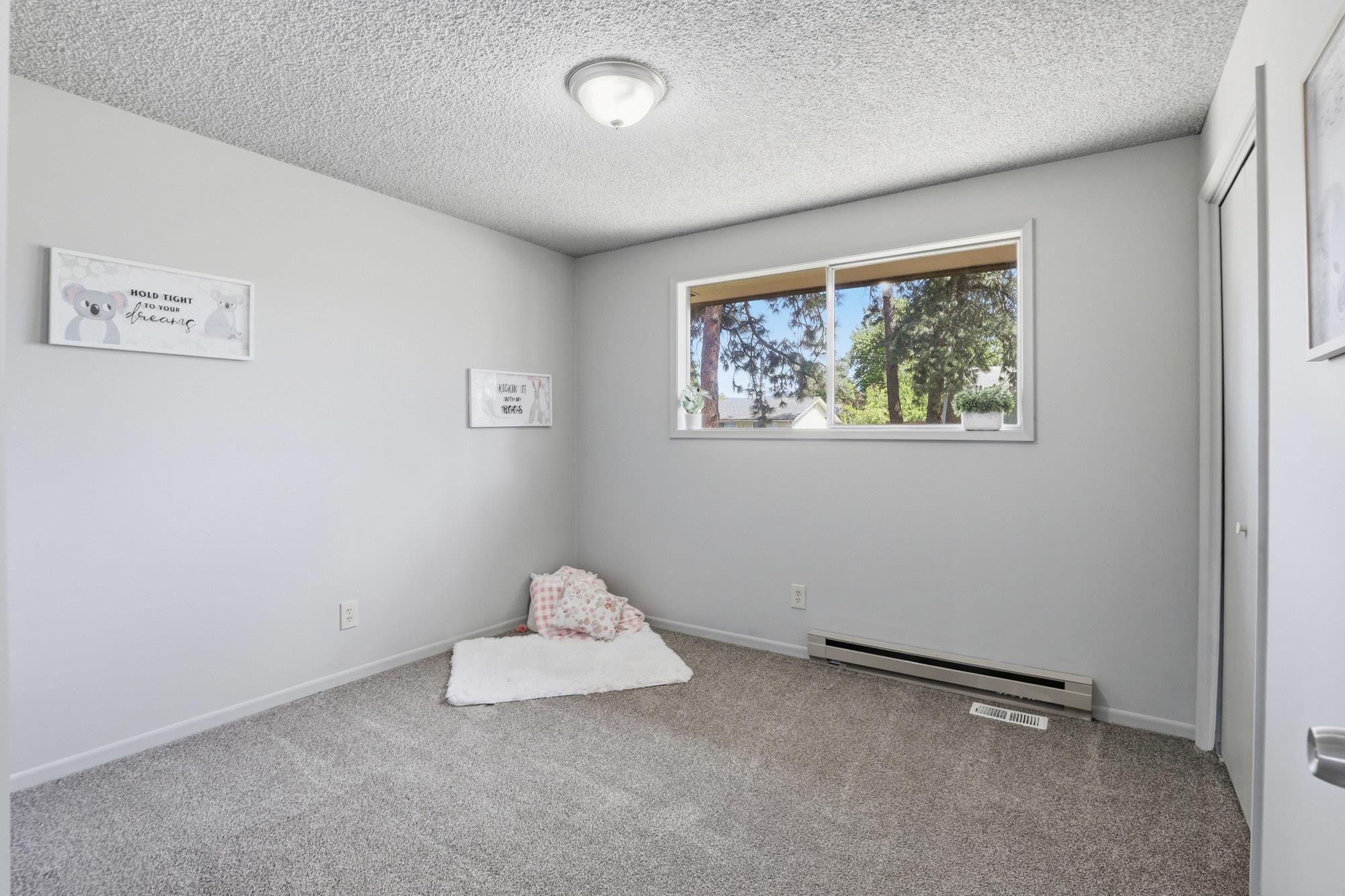 13709 E 30th Ave - Photo 20