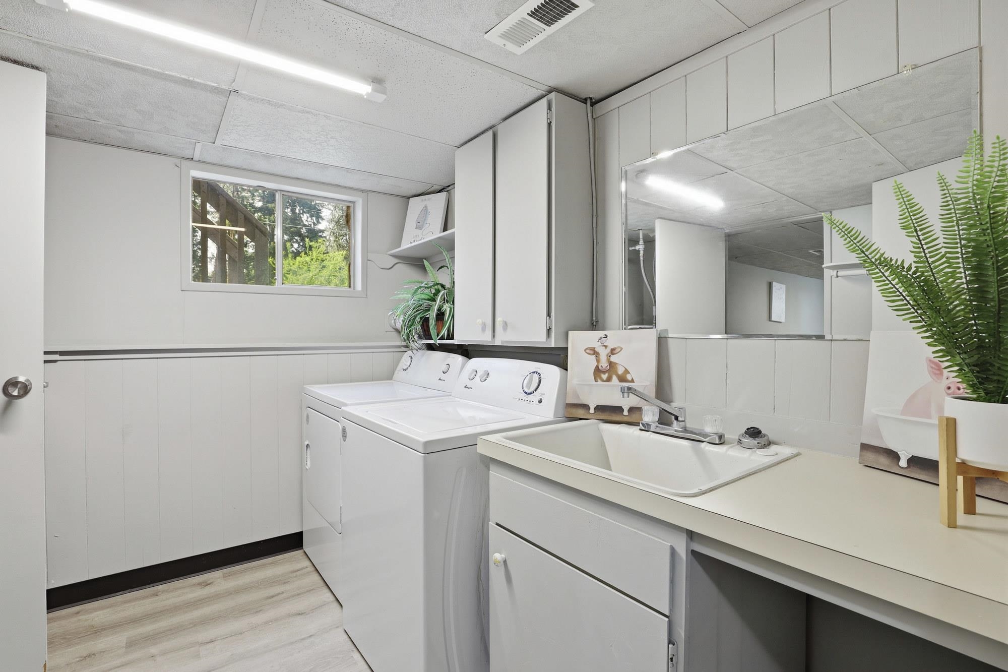 13709 E 30th Ave - Photo 28