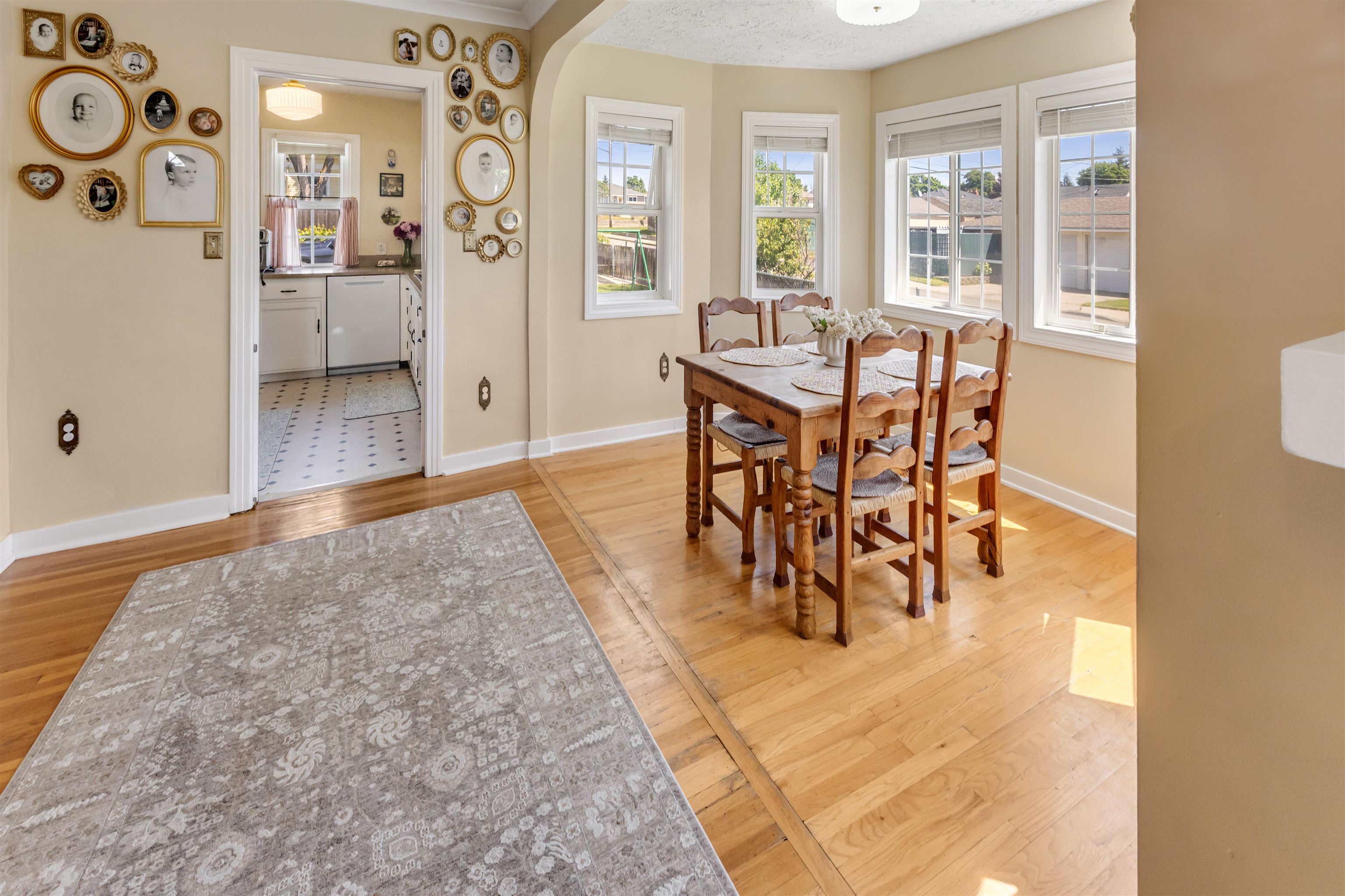 1127 E Gordon Ave - Photo 10