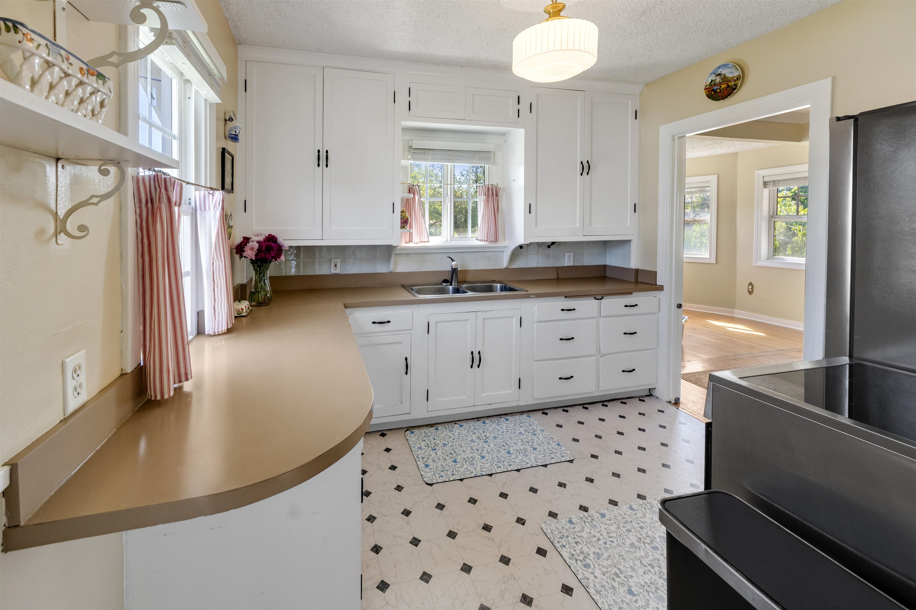 1127 E Gordon Ave - Photo 12