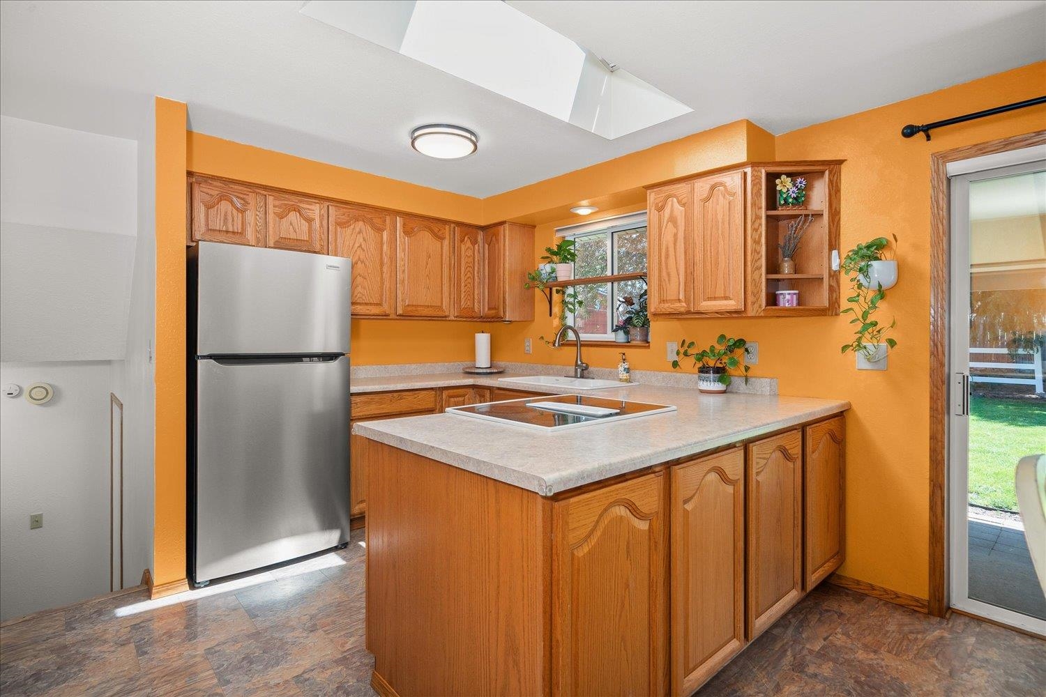 638 N Staples St - Photo 6