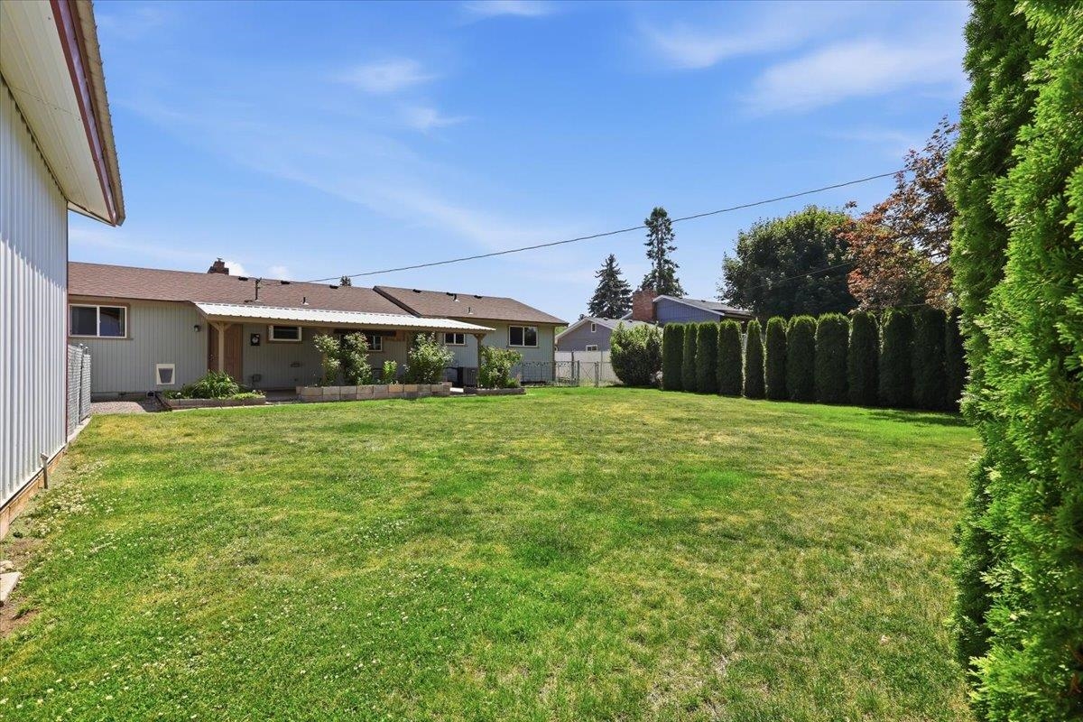 1715 N Herald Rd - Photo 32