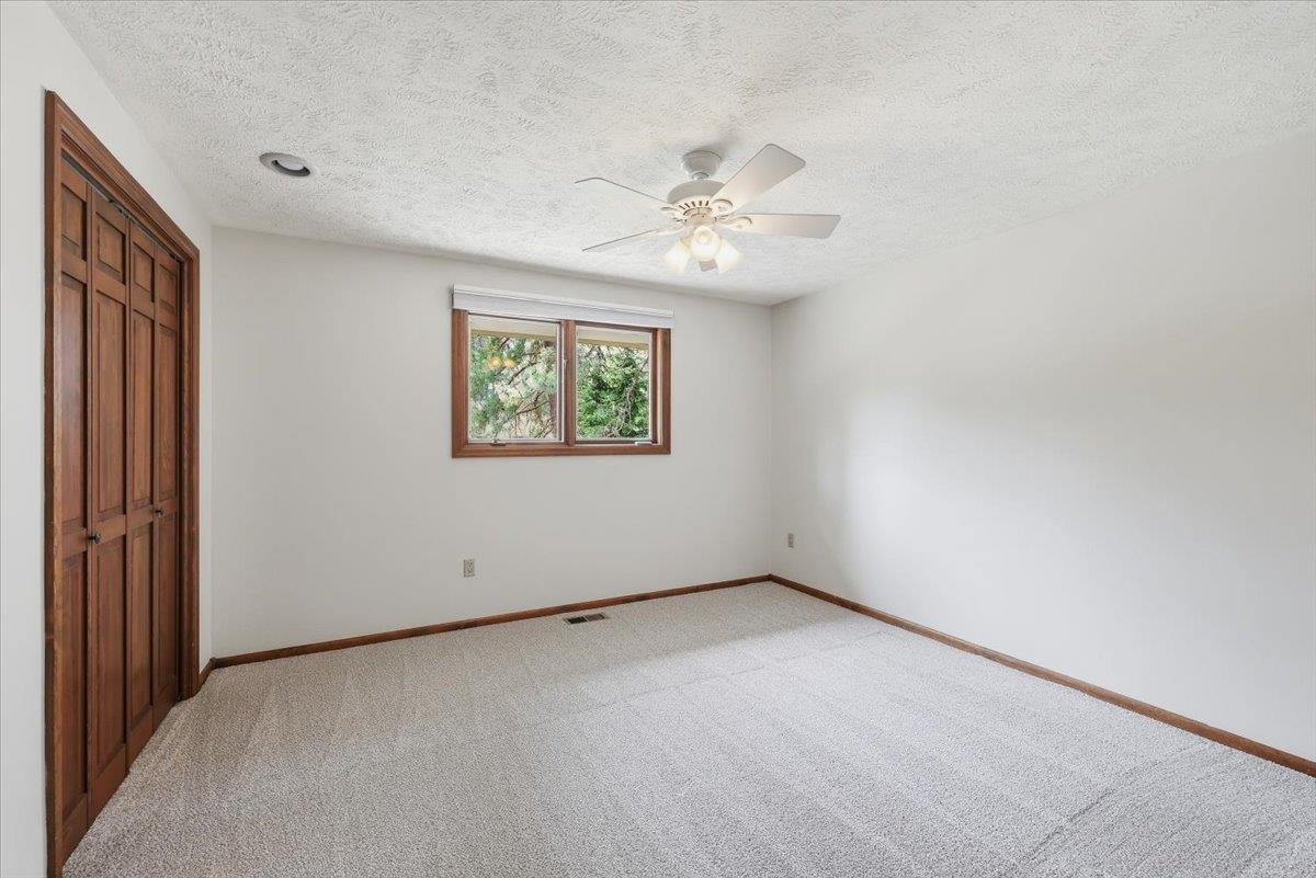 12006 N Hemlock St - Photo 30