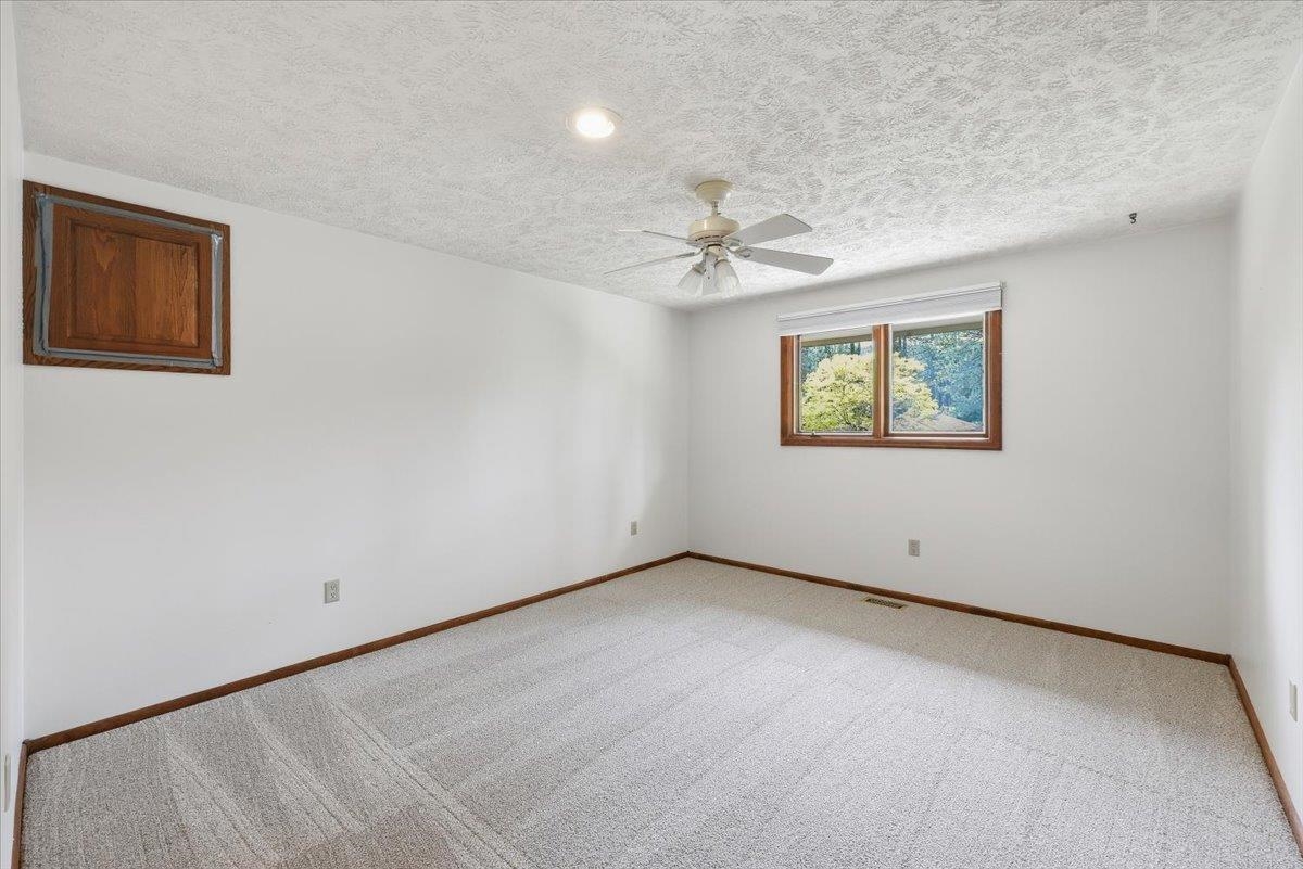12006 N Hemlock St - Photo 31
