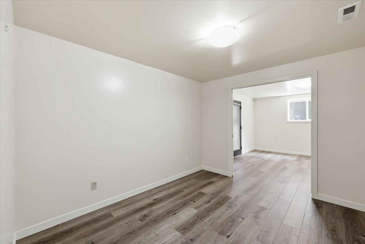 12006 N Hemlock St - Photo 34