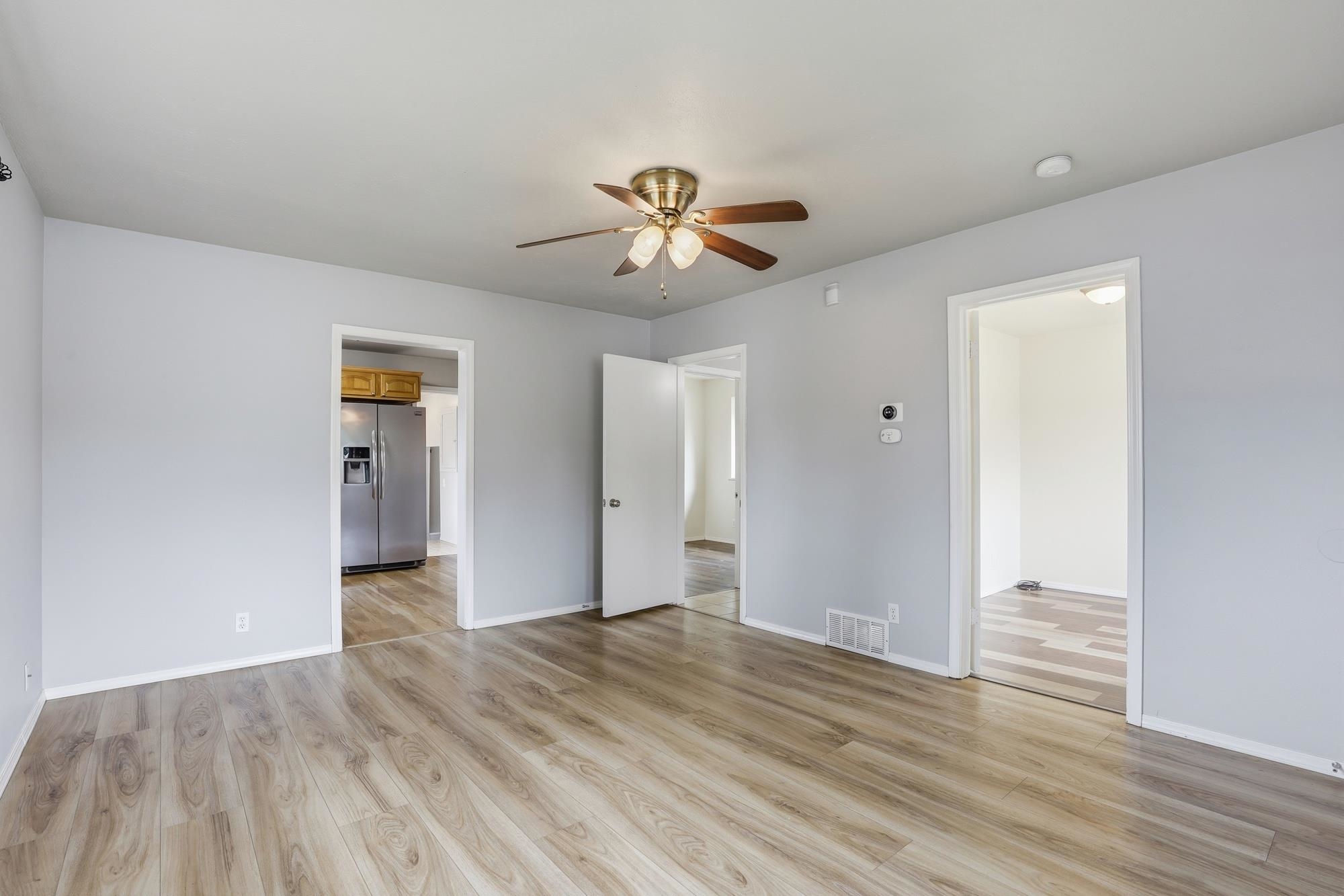 4503 E 6th Ave - Photo 2