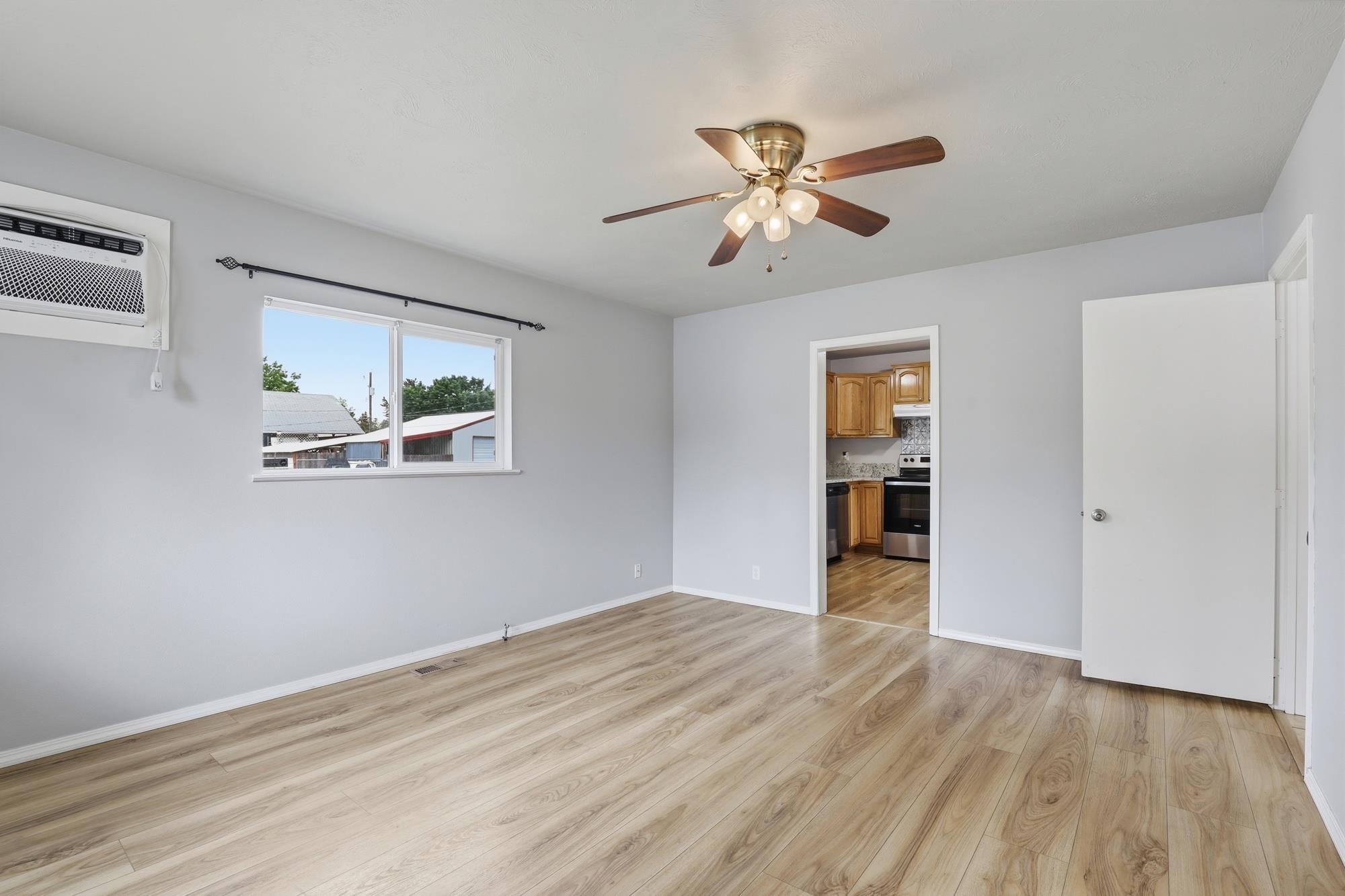 4503 E 6th Ave - Photo 3