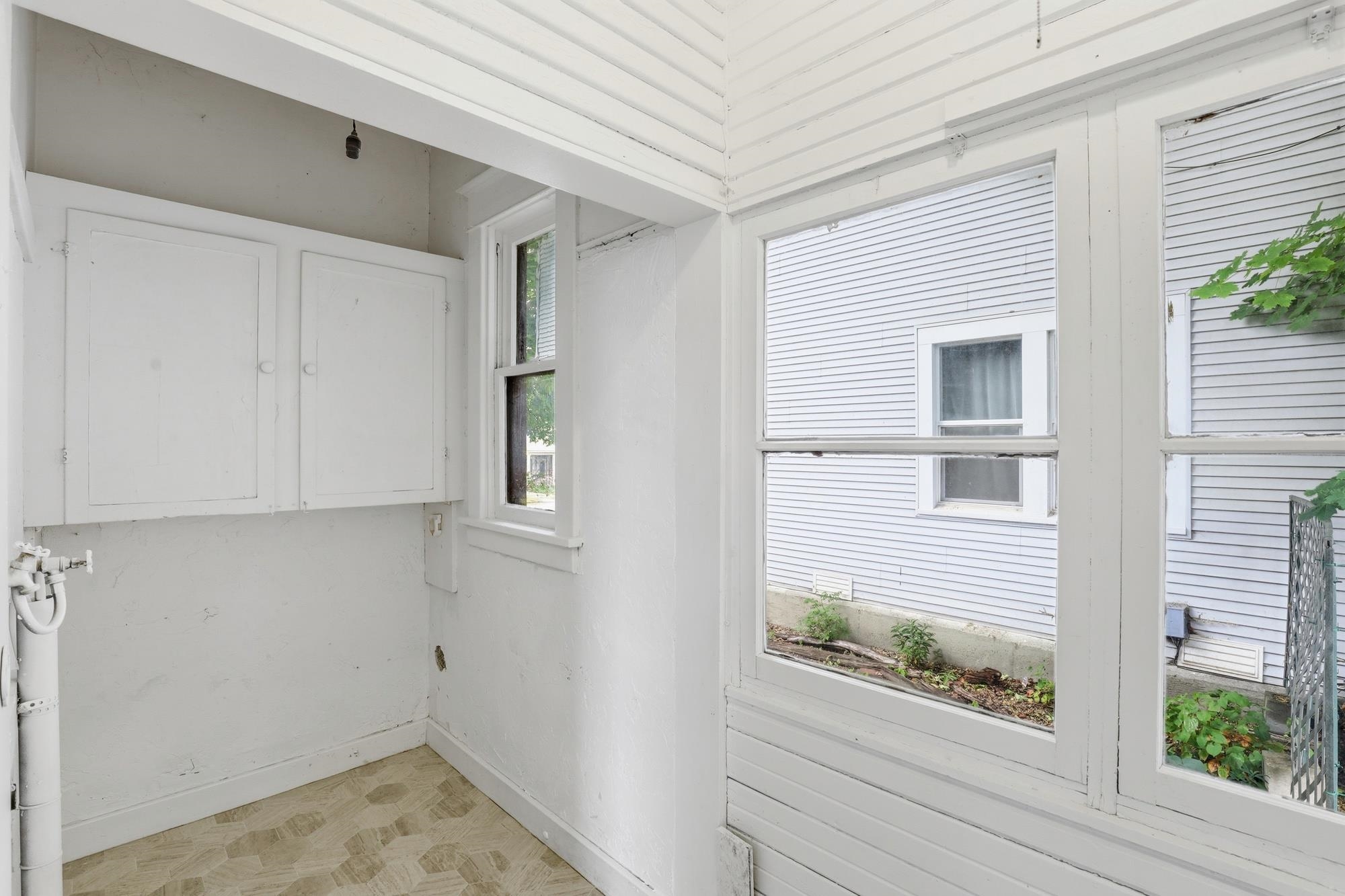 527 E Bridgeport Ave - Photo 17