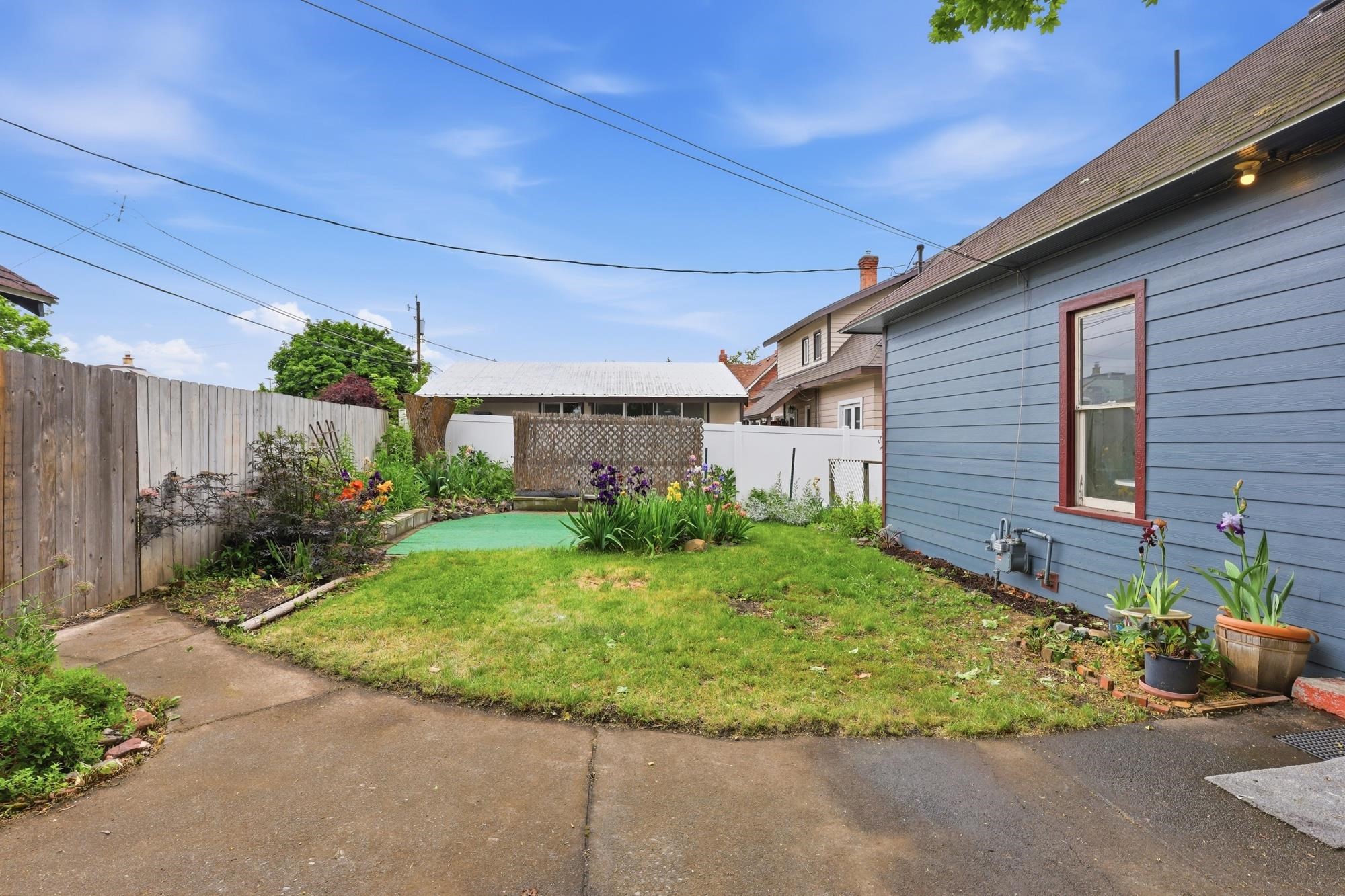 527 E Bridgeport Ave - Photo 18