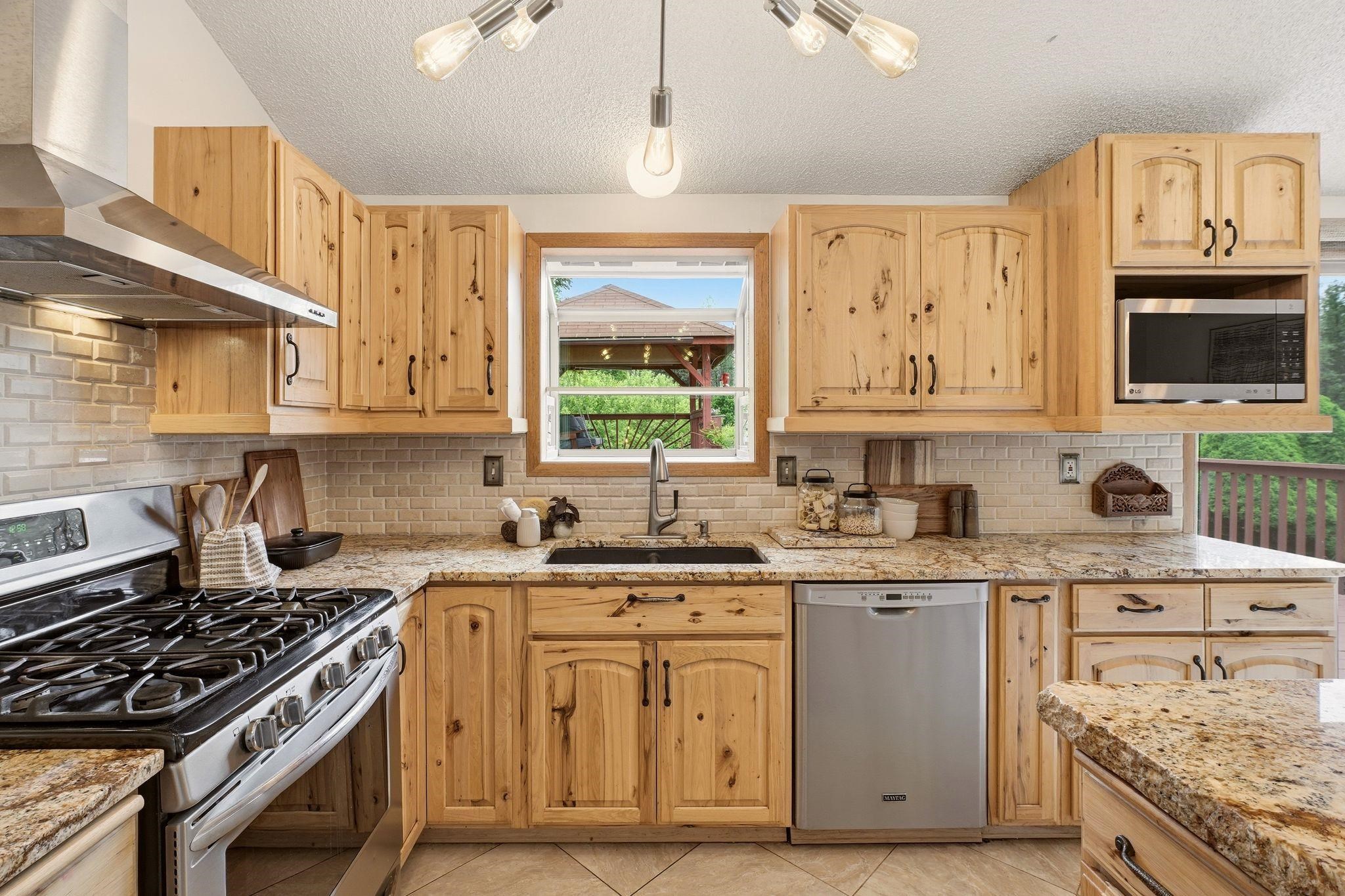 12916 W Sunnyvale Dr - Photo 6