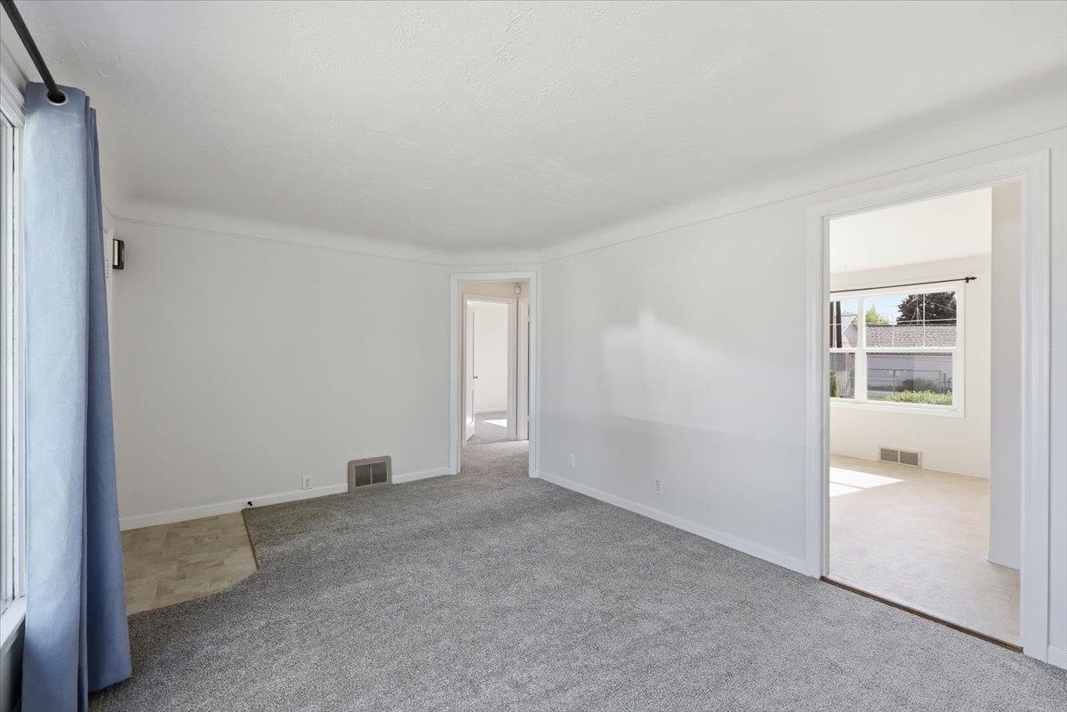 4728 N Cannon St - Photo 8