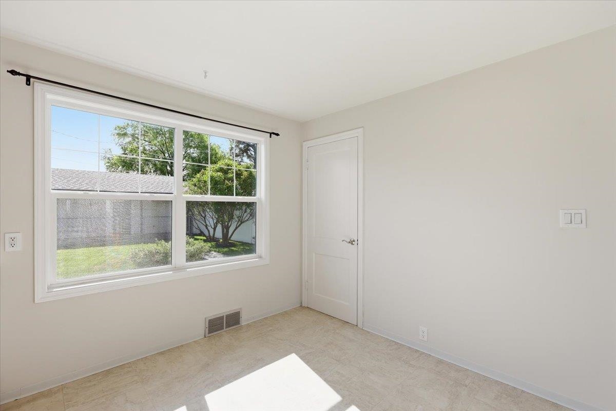 4728 N Cannon St - Photo 12