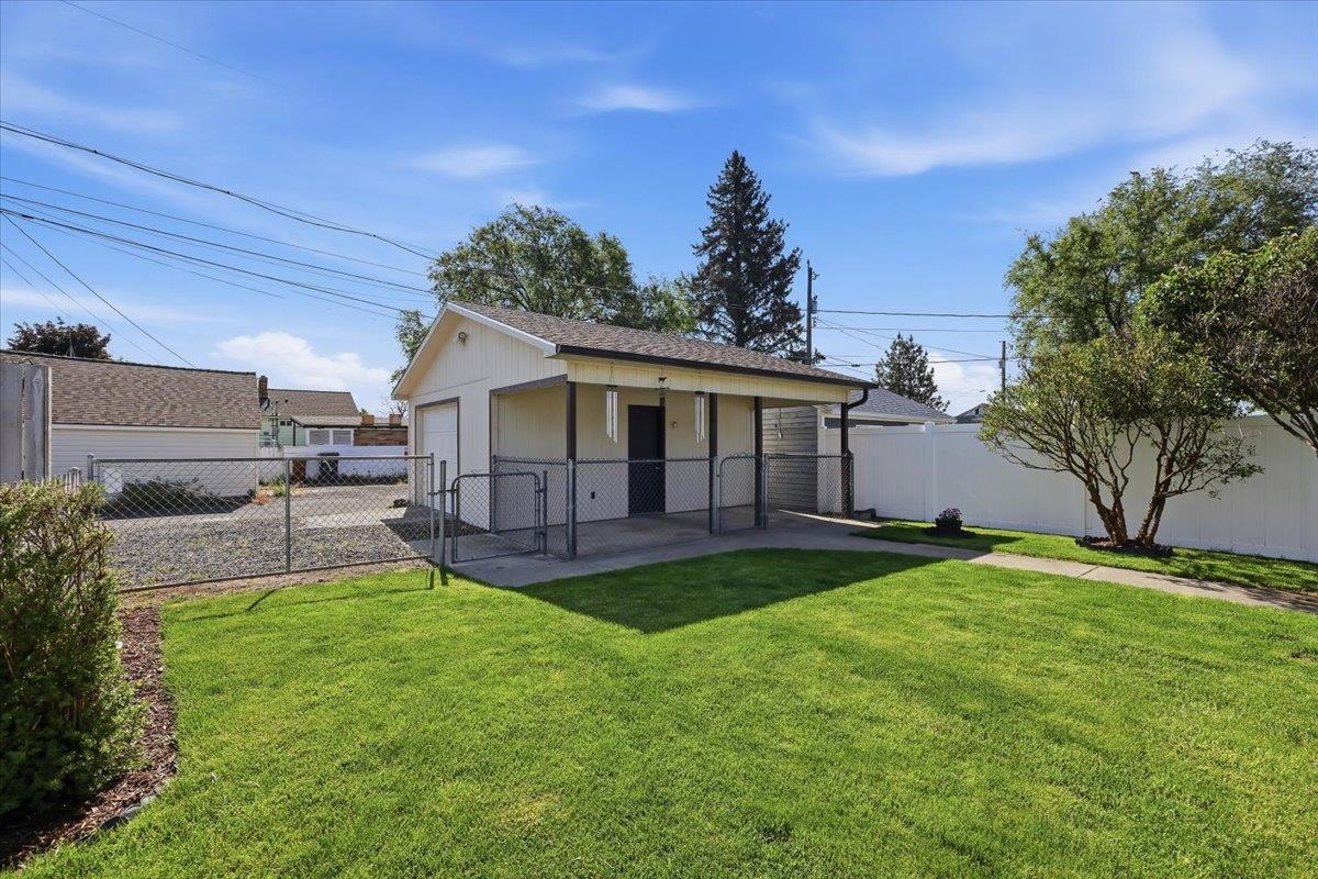 4728 N Cannon St - Photo 28