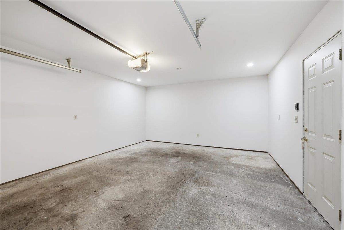 4728 N Cannon St - Photo 32