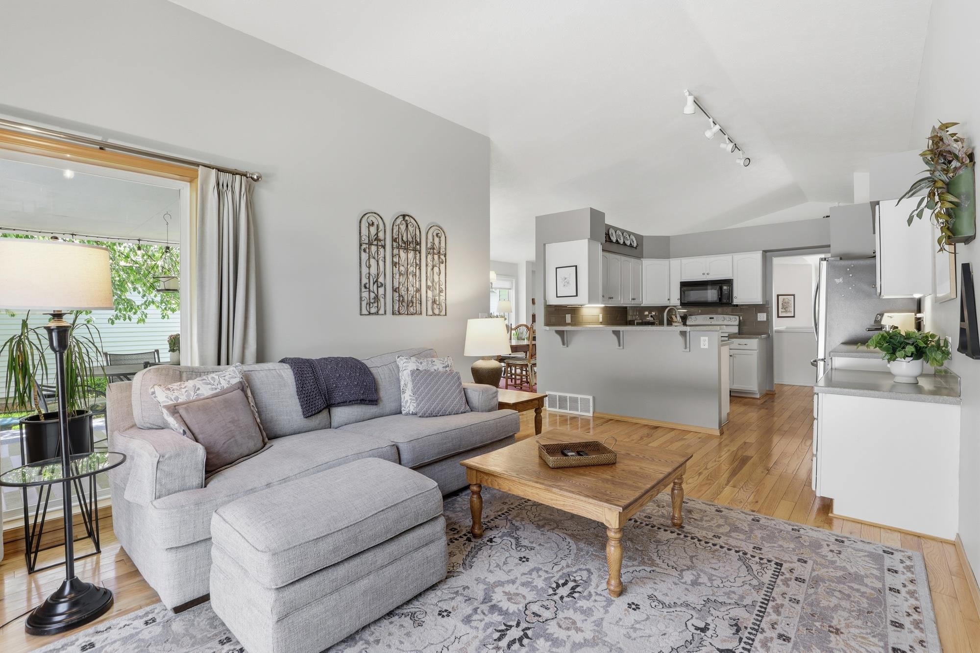 2603 E 59th Ln - Photo 8