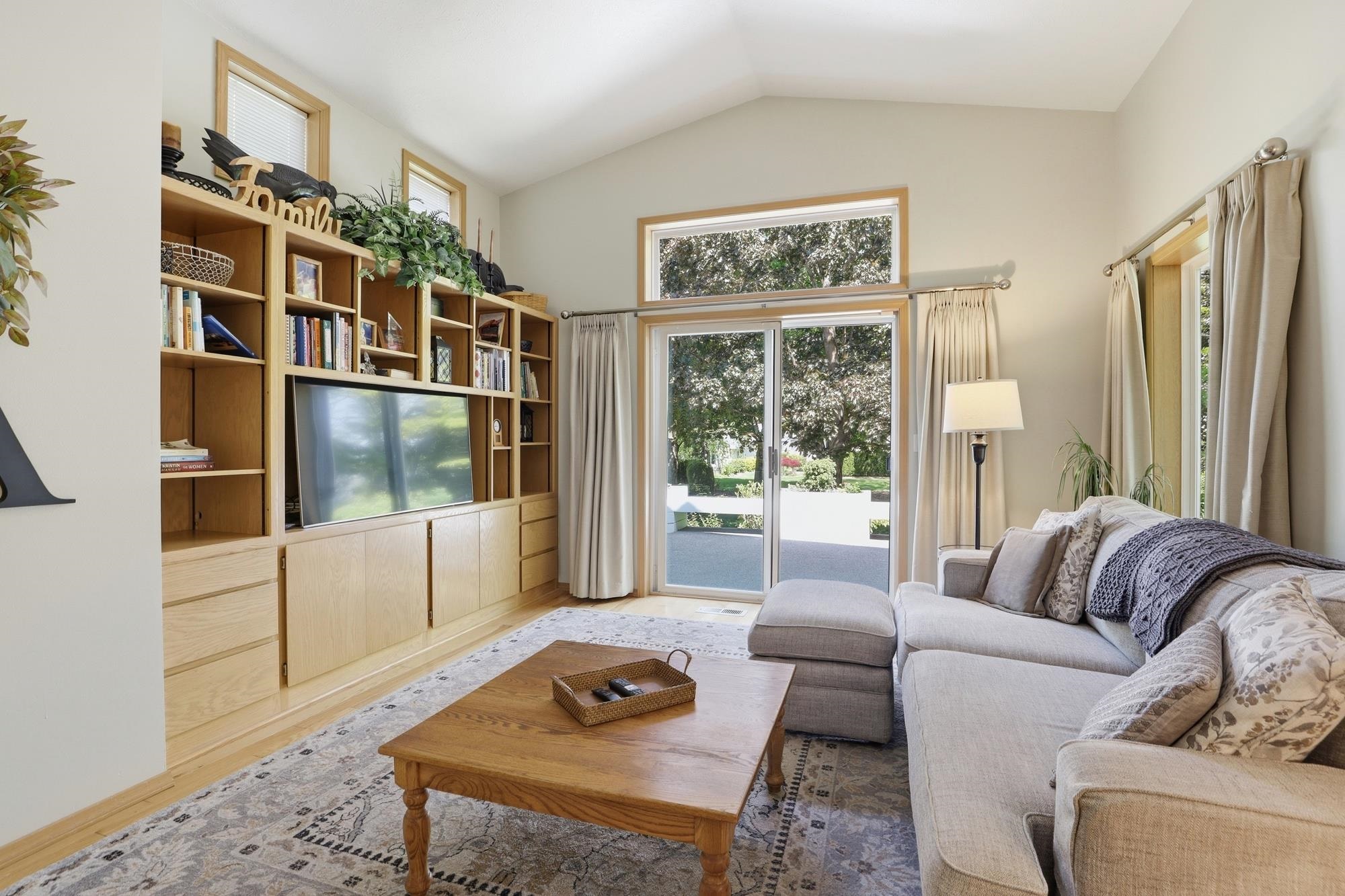 2603 E 59th Ln - Photo 9