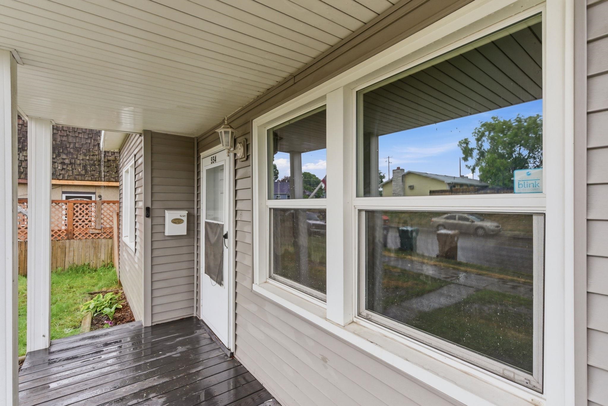 554 E Bridgeport Ave - Photo 4