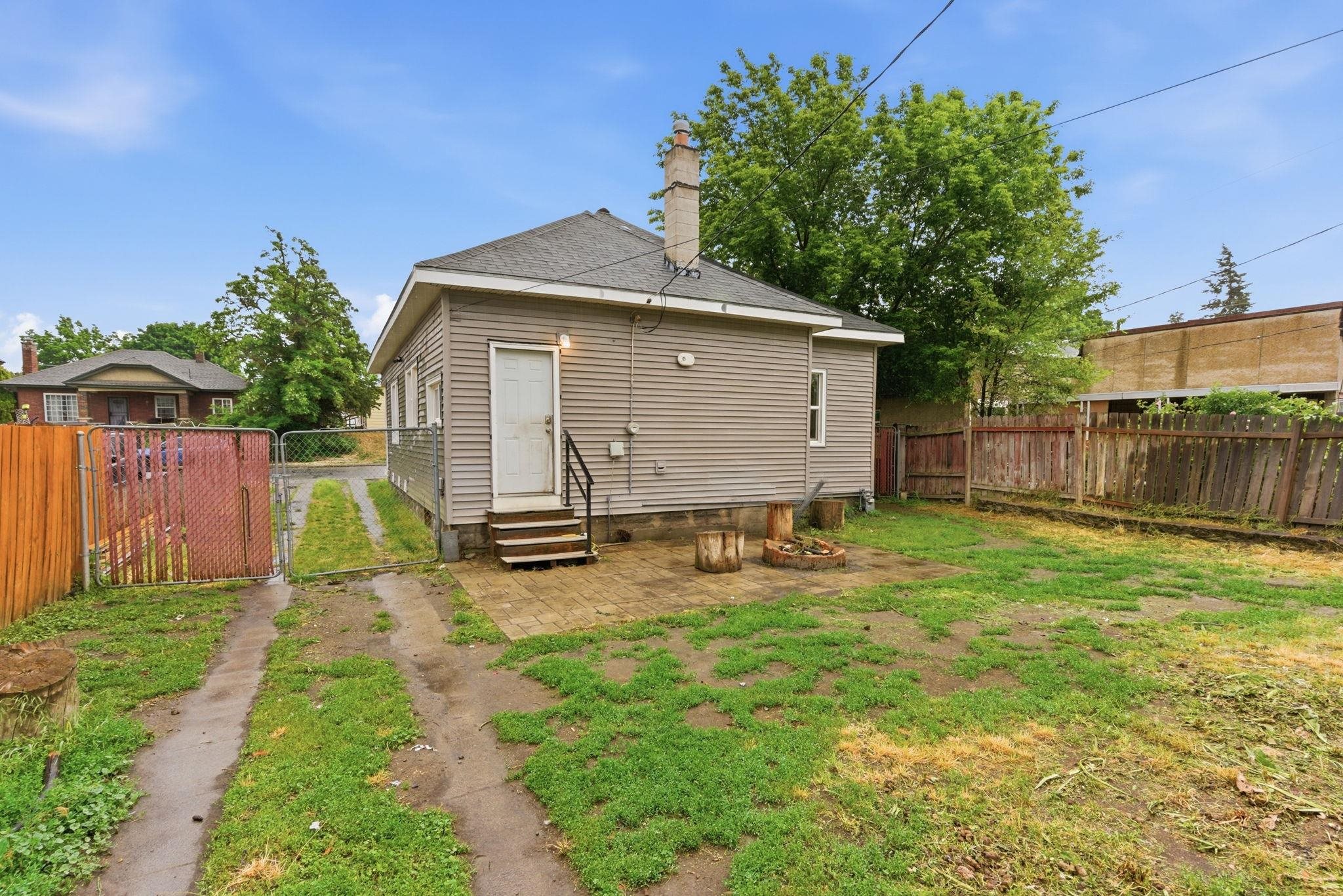 554 E Bridgeport Ave - Photo 22