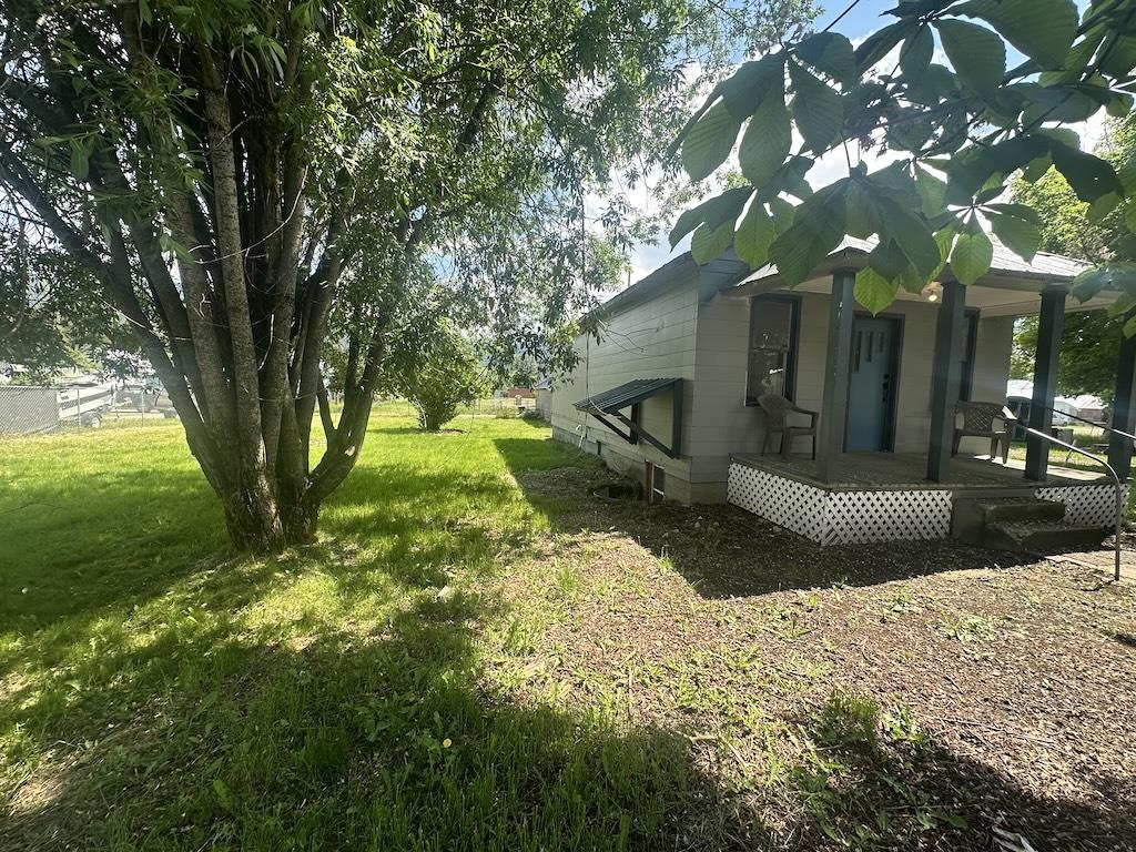 106 N 8th St - Photo 2