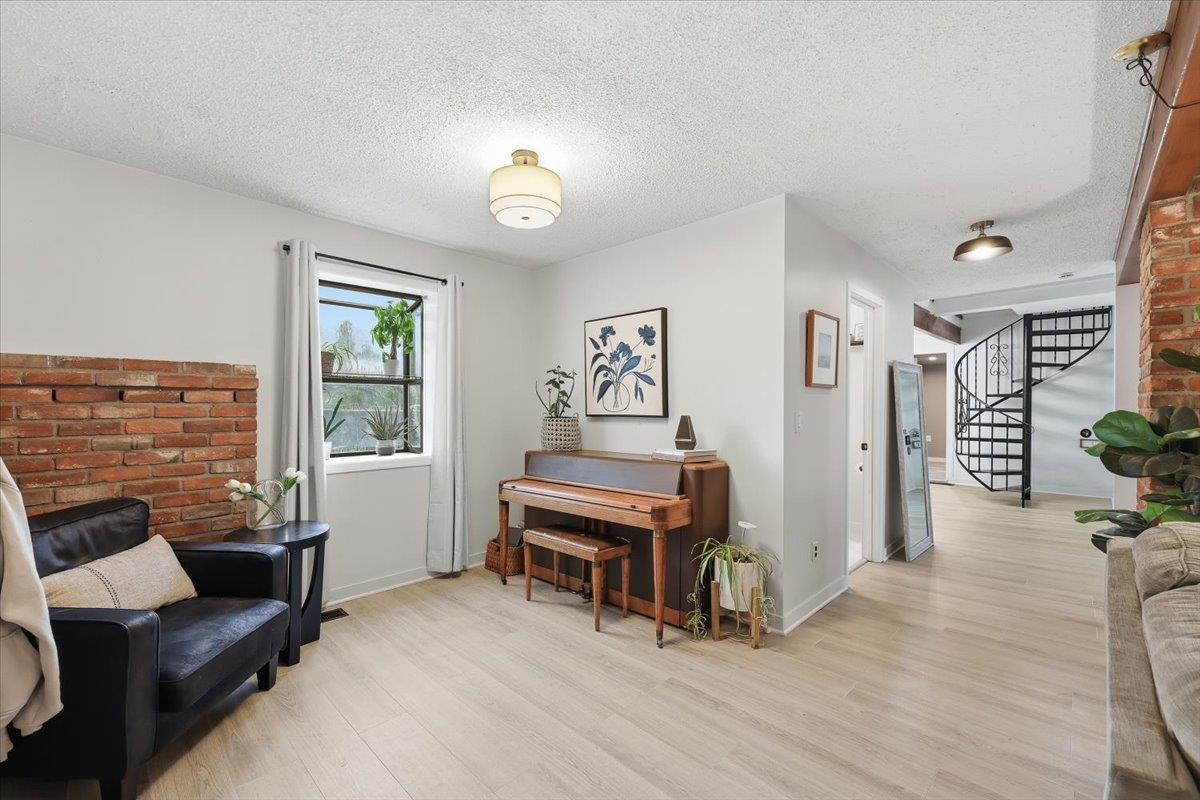 1818 E Rockwell Ave - Photo 9