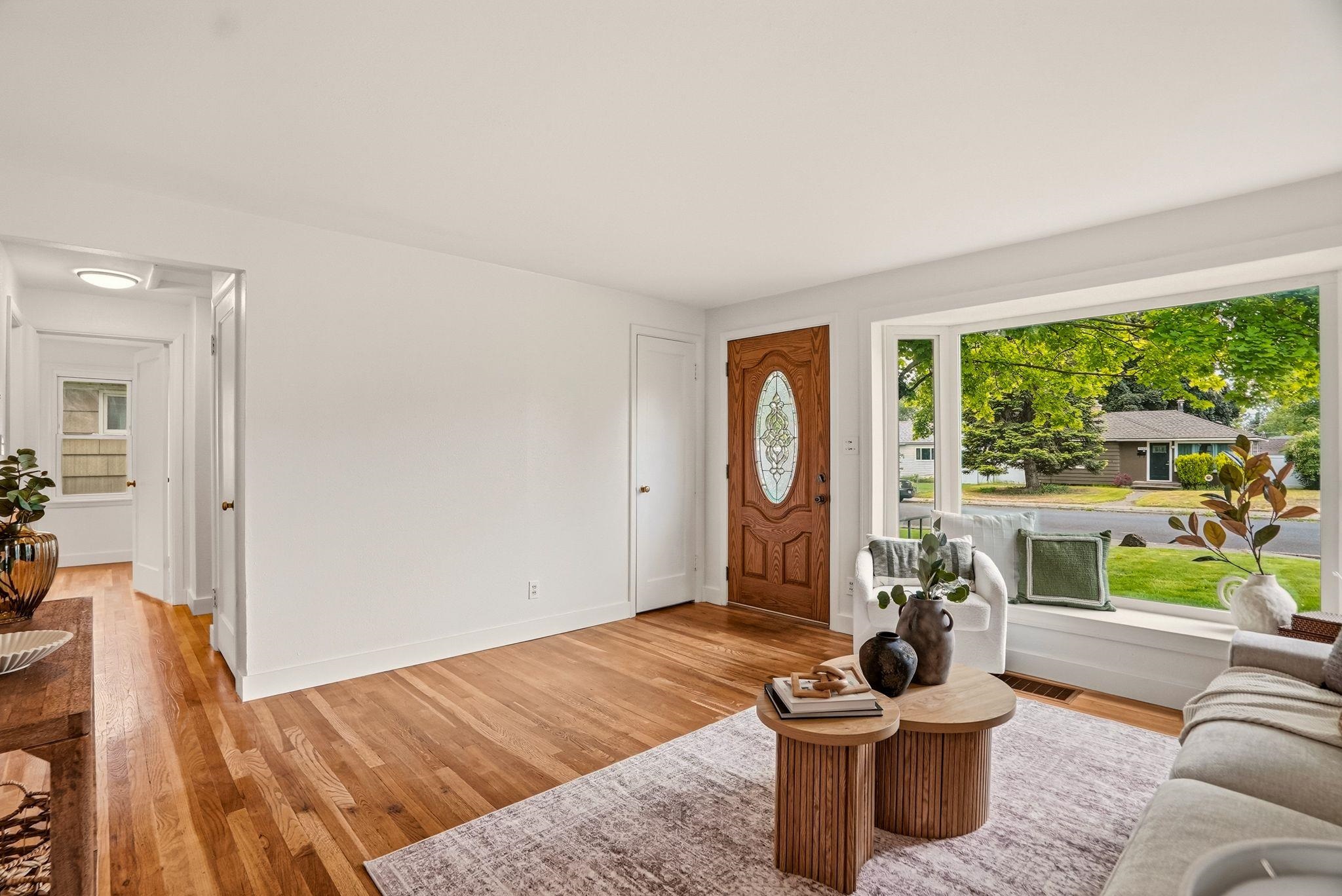 5604 N Elm St - Photo 5