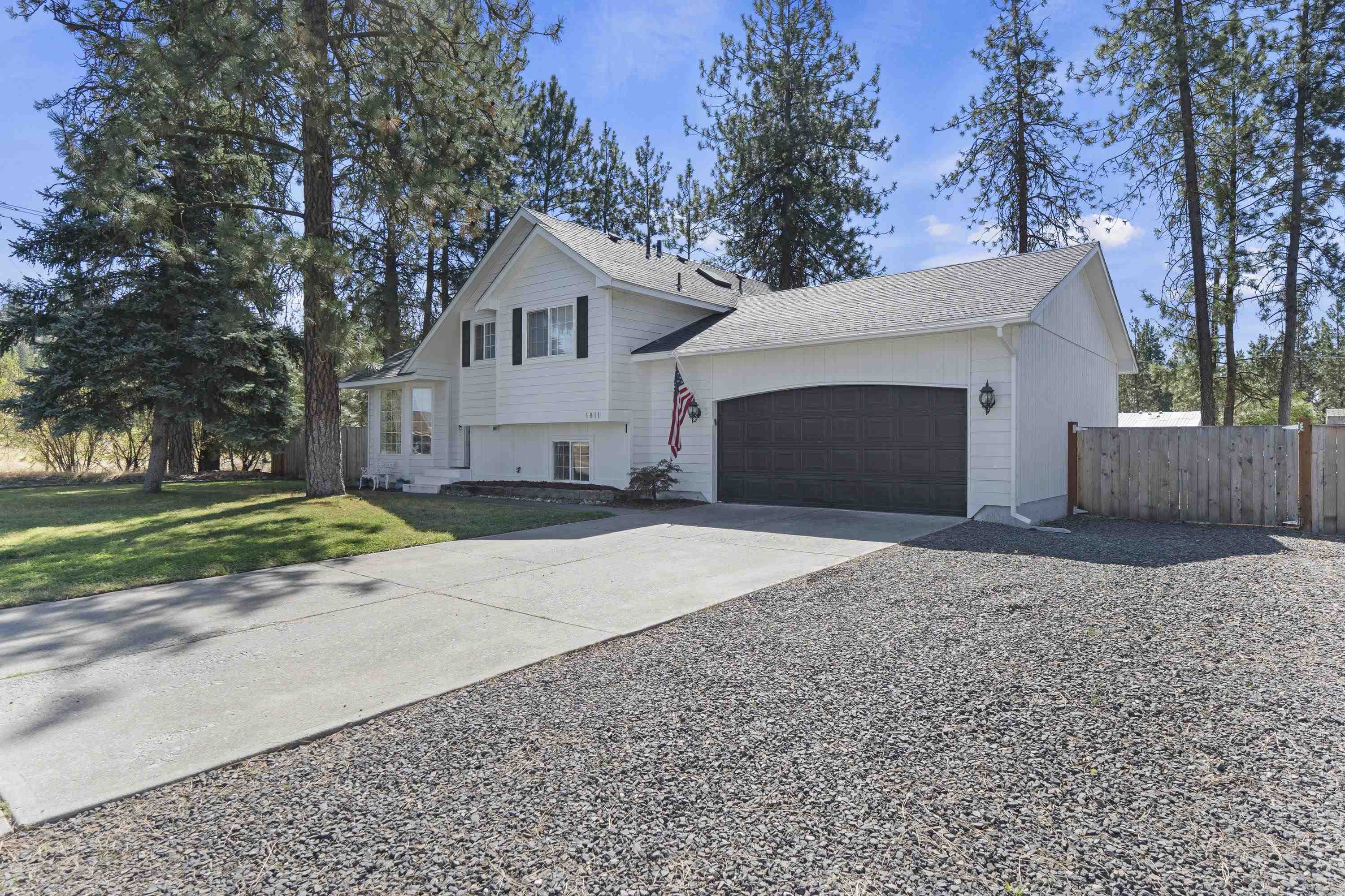 6811 W Johannsen Ave - Photo 2