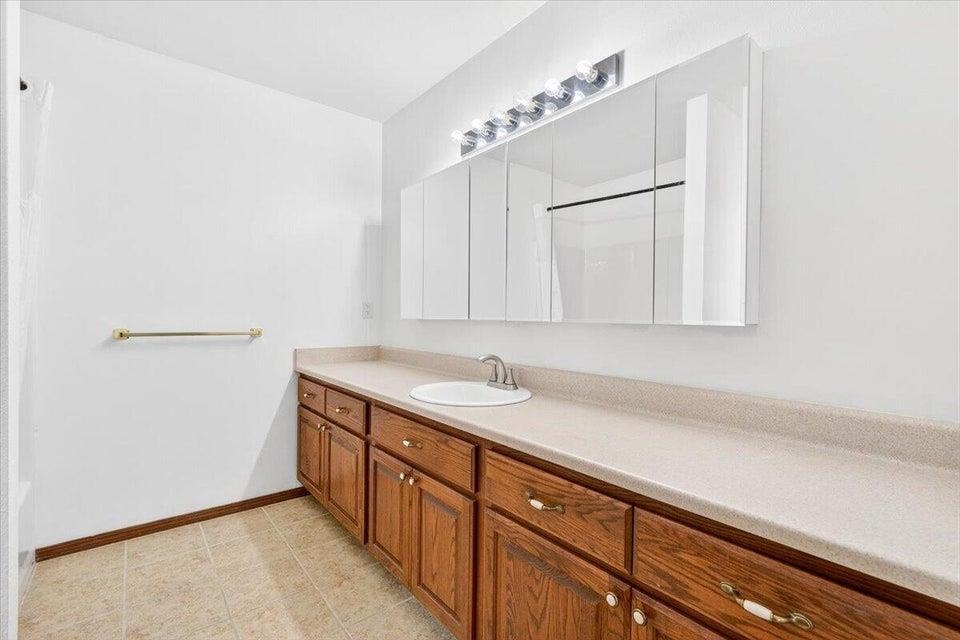 3362 Thompson Rd - Photo 11