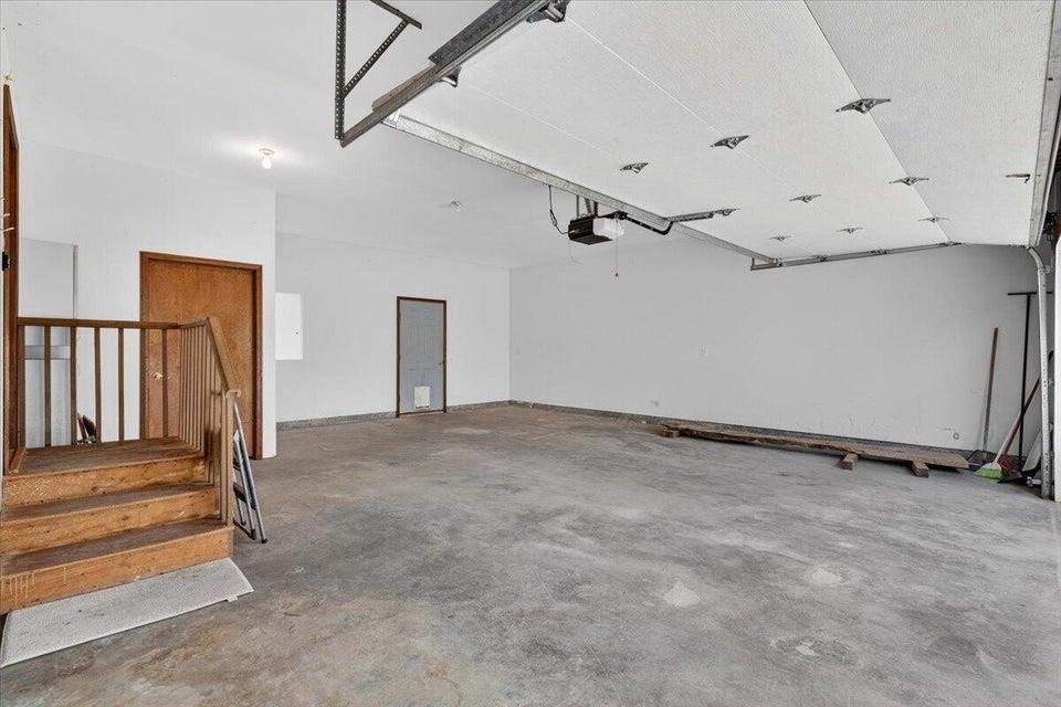 3362 Thompson Rd - Photo 16