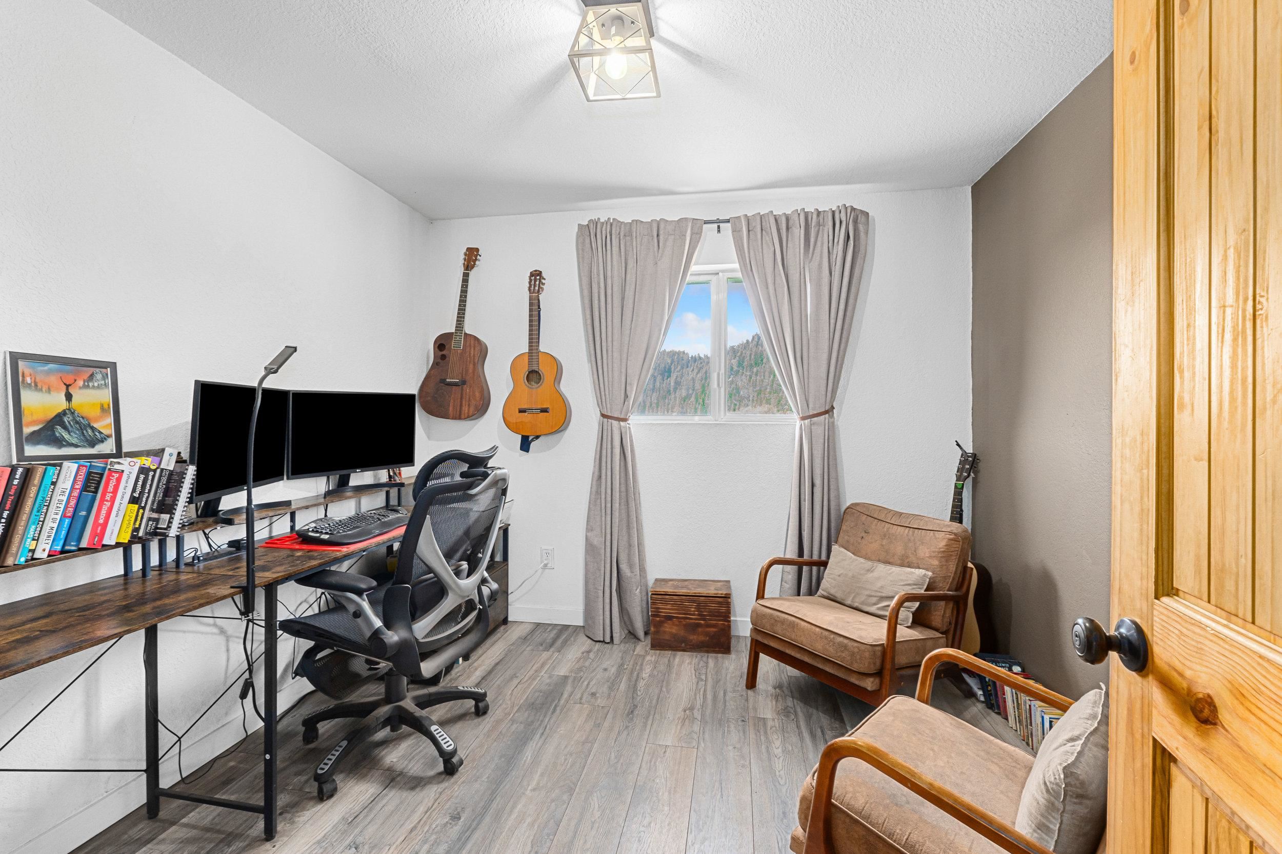 3296 Silver Creek Rd - Photo 11