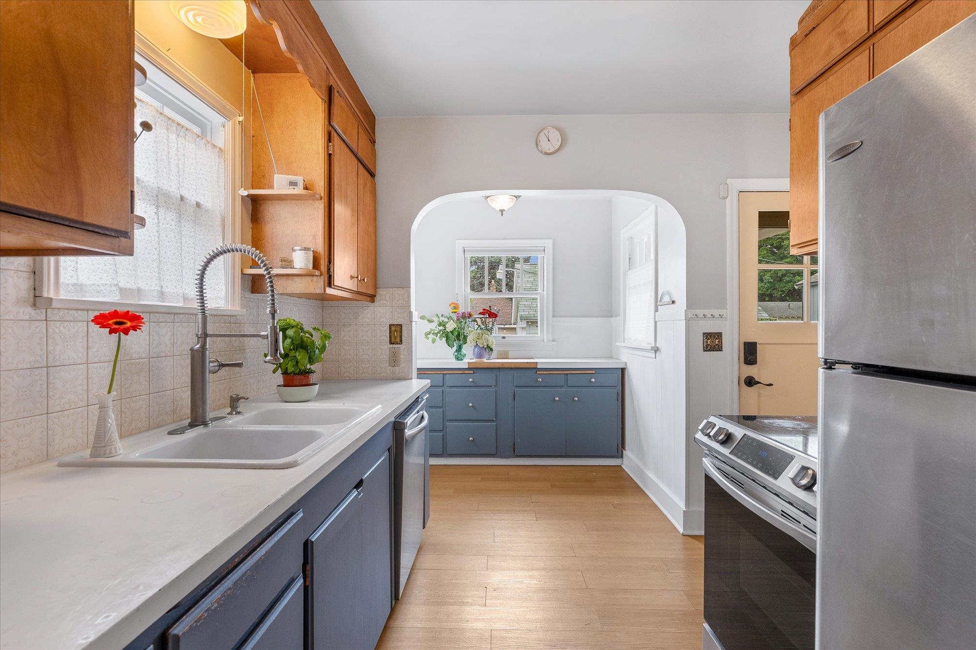 3507 N Normandie St - Photo 8