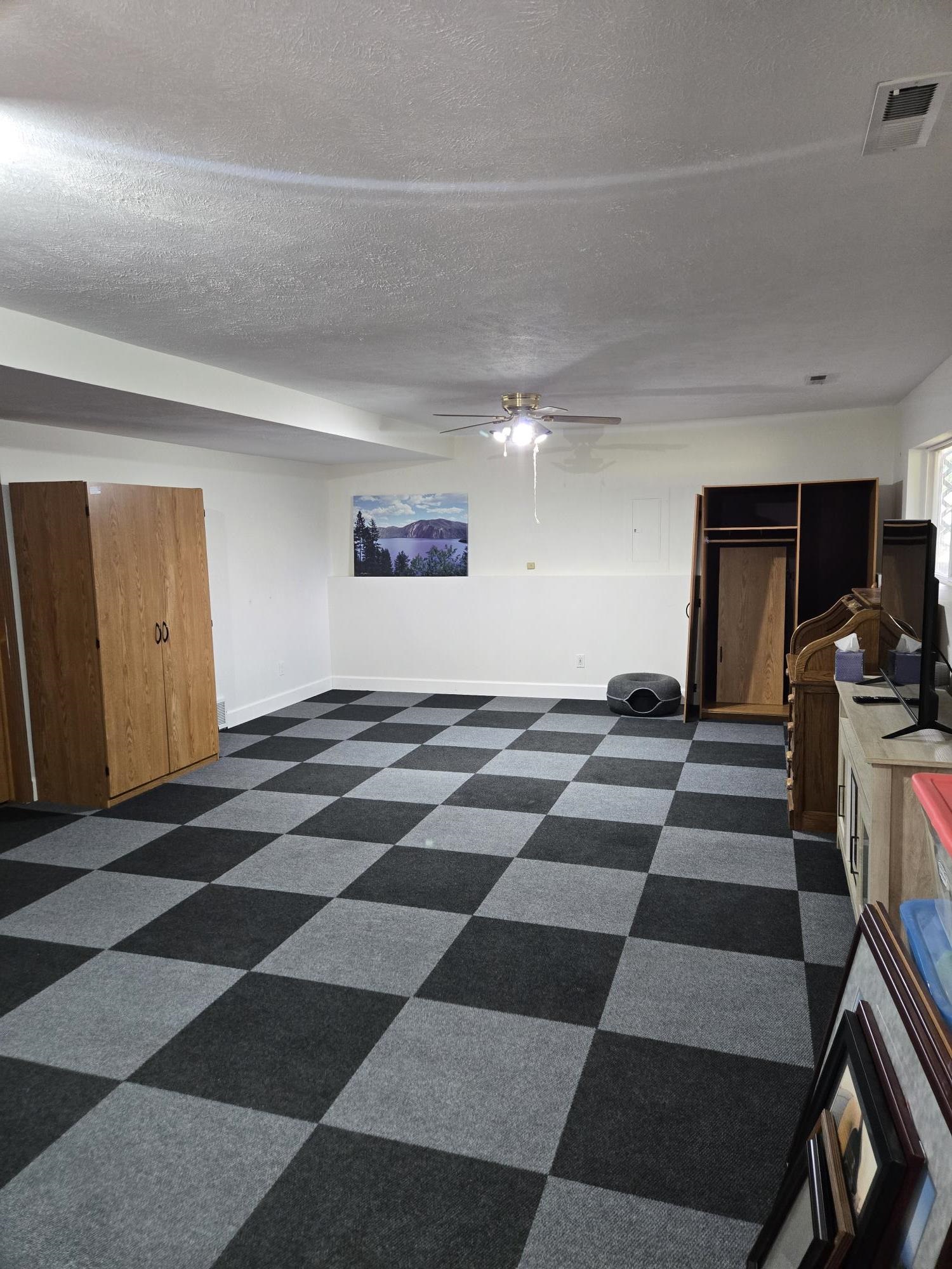 1306 E 3rd Ave - Photo 30